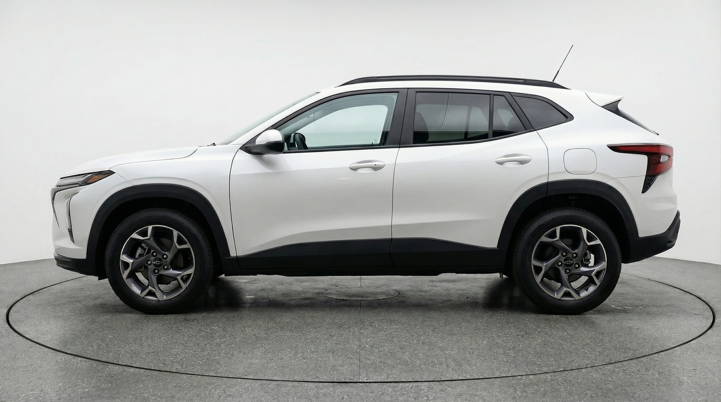 Thumbnail: 2025 Chevrolet Trax - 4