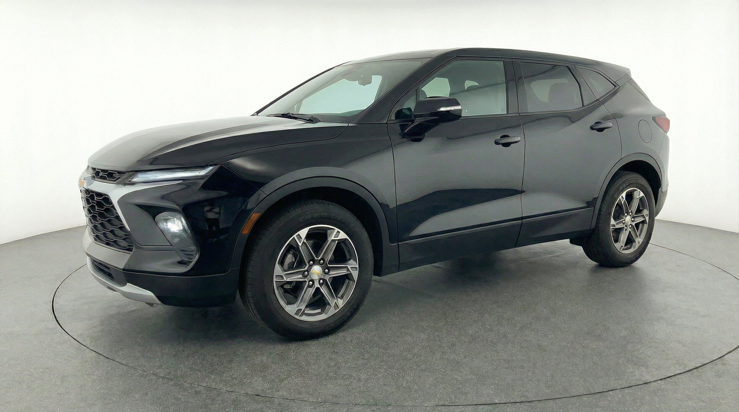 Thumbnail: 2025 Chevrolet Blazer - 3