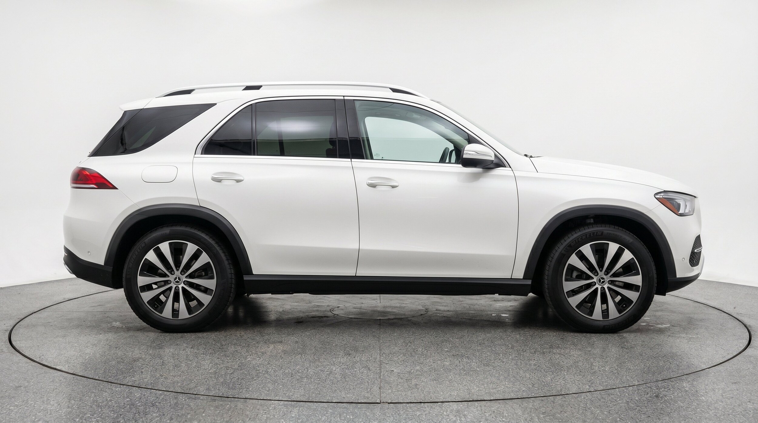 Thumbnail: 2026 Mercedes-Benz GLE - 11