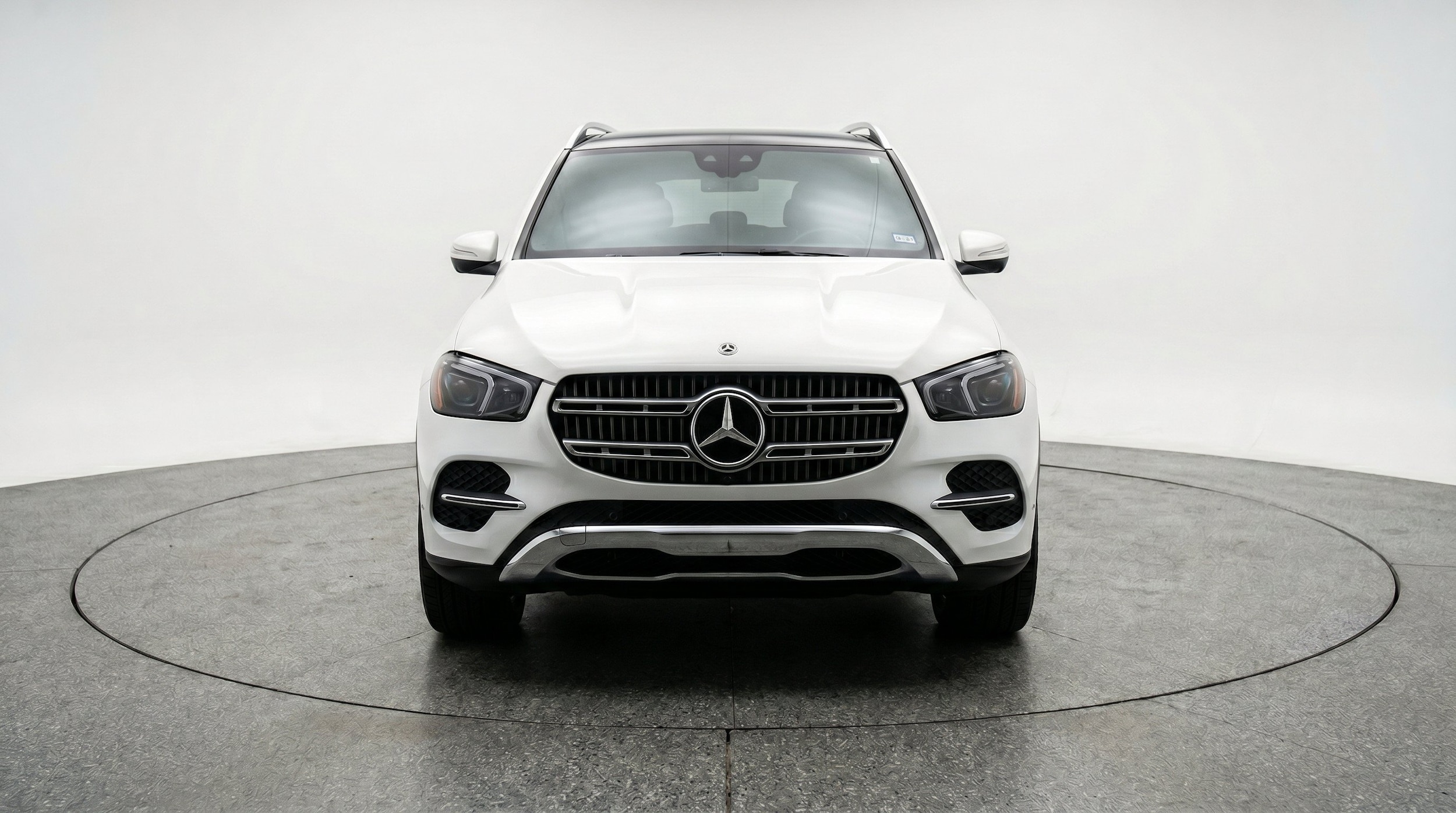 Thumbnail: 2026 Mercedes-Benz GLE - 2