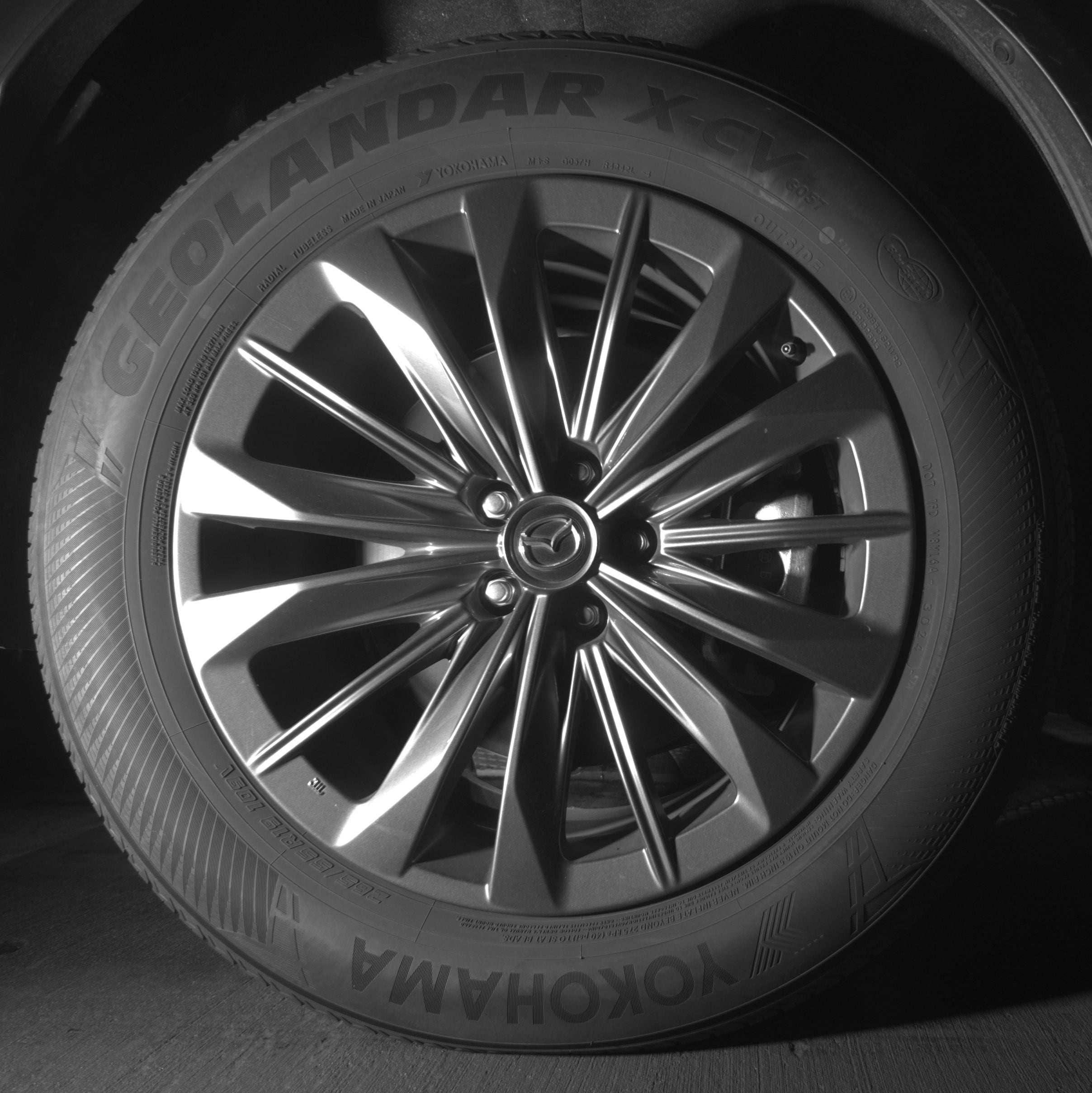 Thumbnail: 2025 Mazda CX-70 - 12