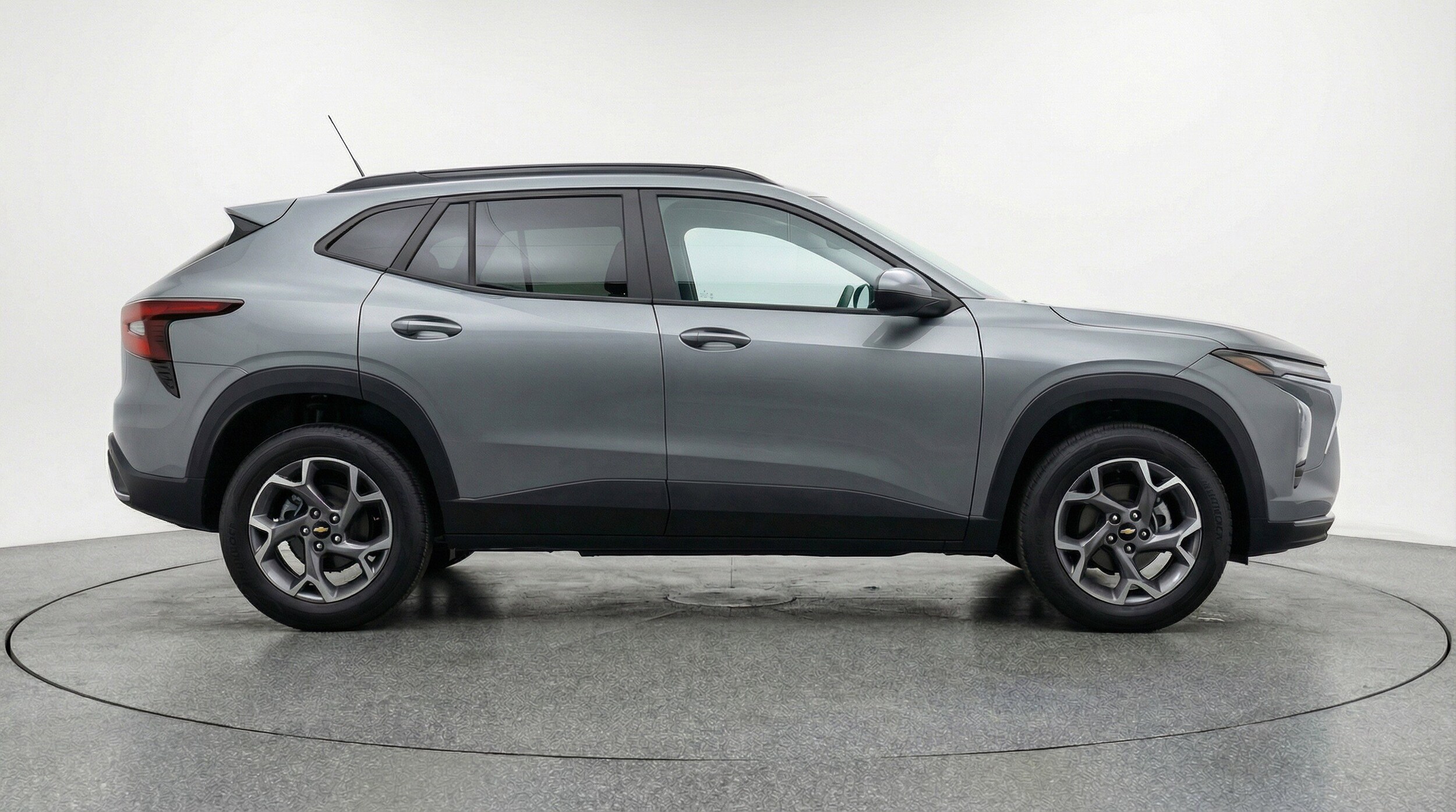 Thumbnail: 2025 Chevrolet Trax - 11