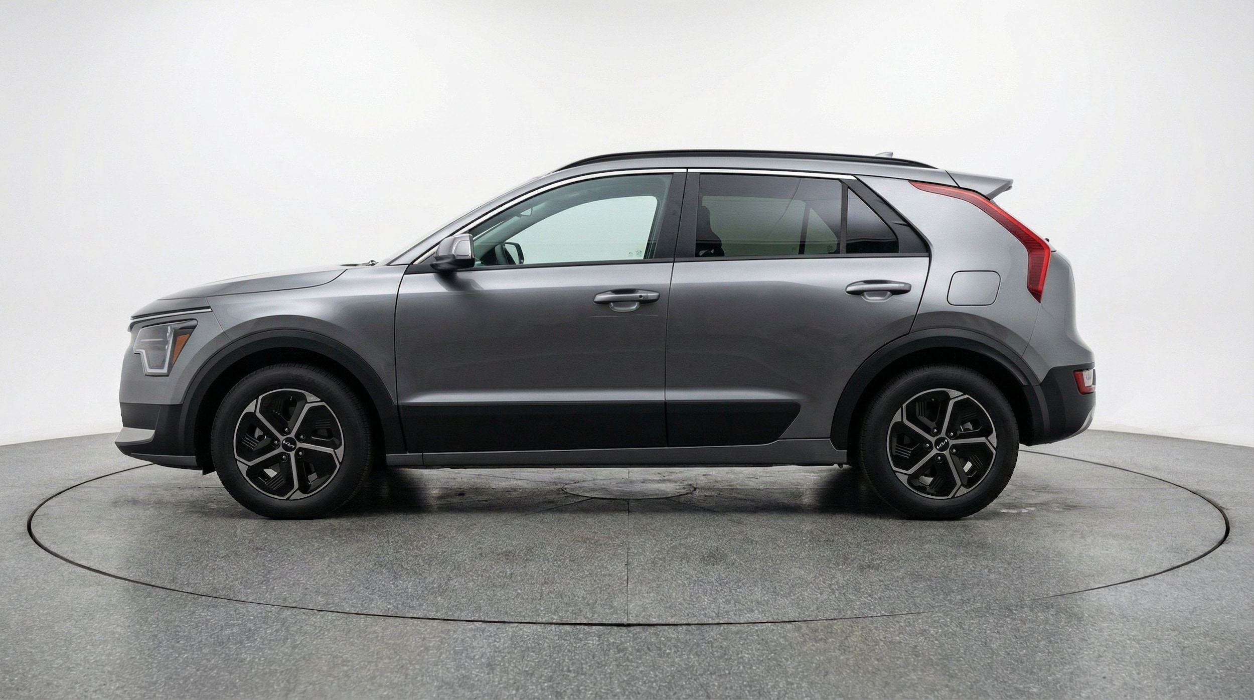 Thumbnail: 2026 Kia Niro - 5