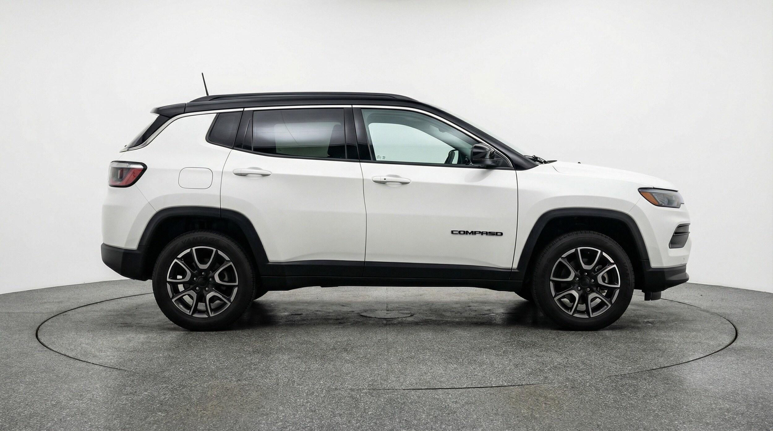 Thumbnail: 2025 Jeep Compass - 11