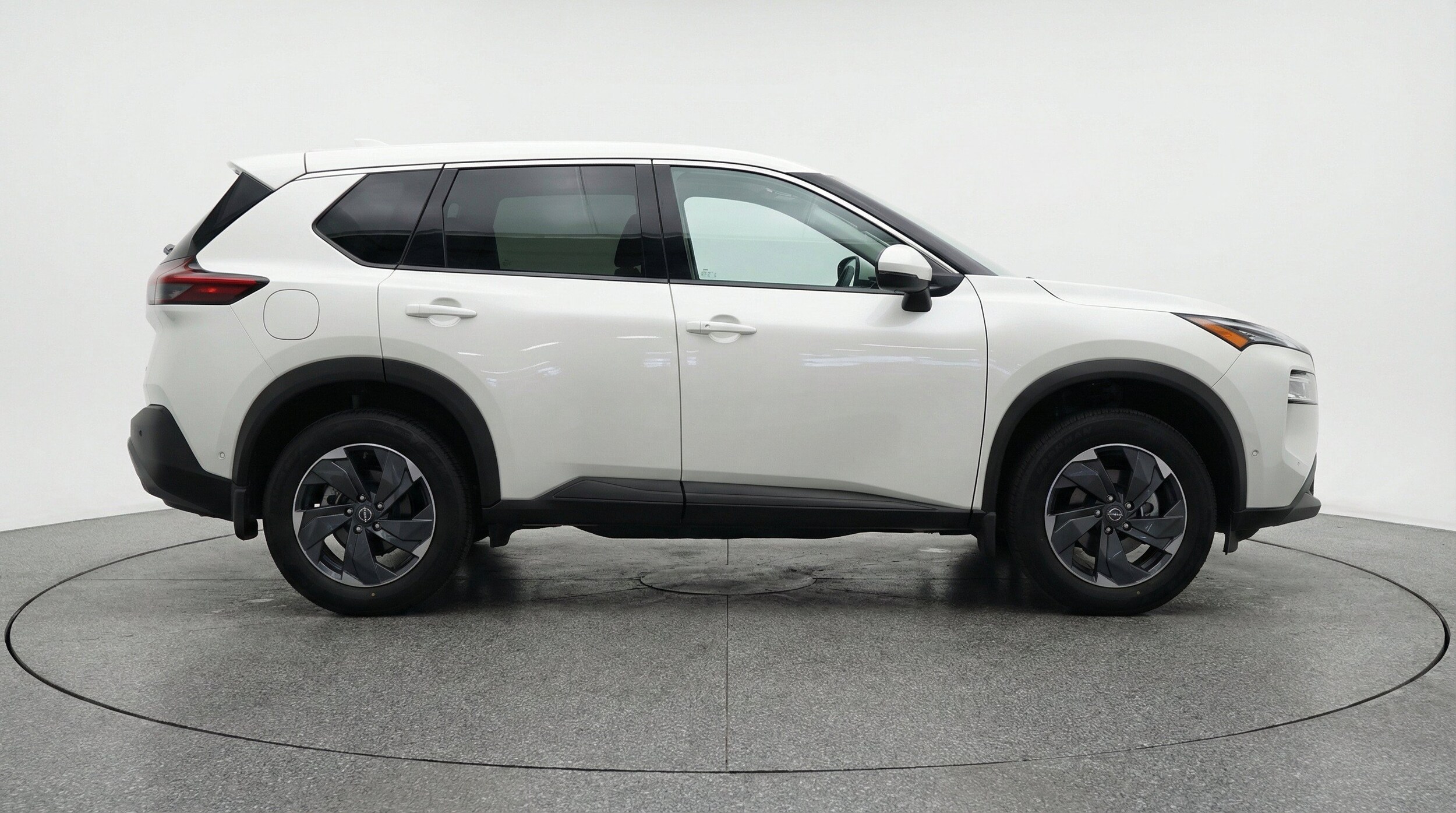 Thumbnail: 2025 Nissan Rogue - 10