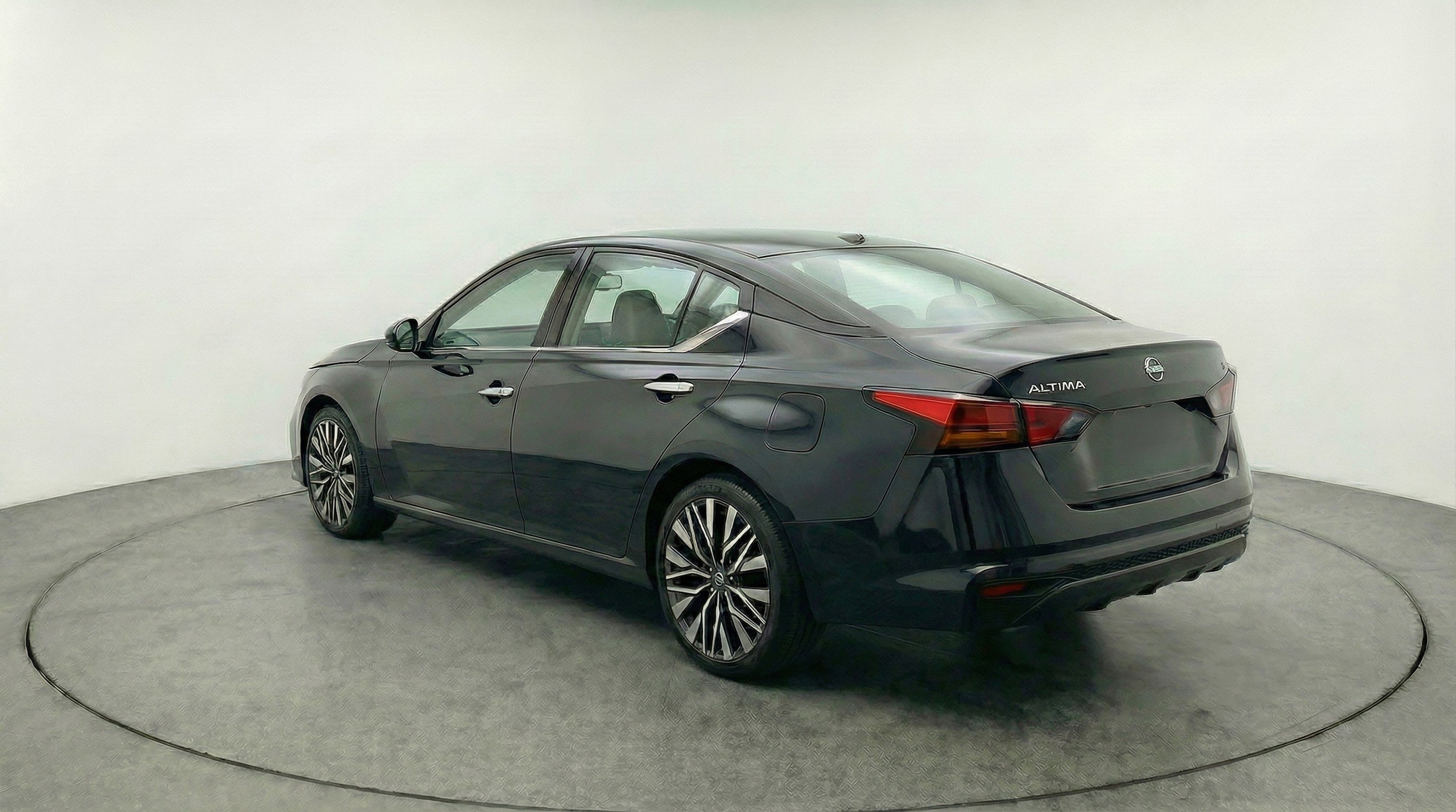 Thumbnail: 2025 Nissan Altima - 6