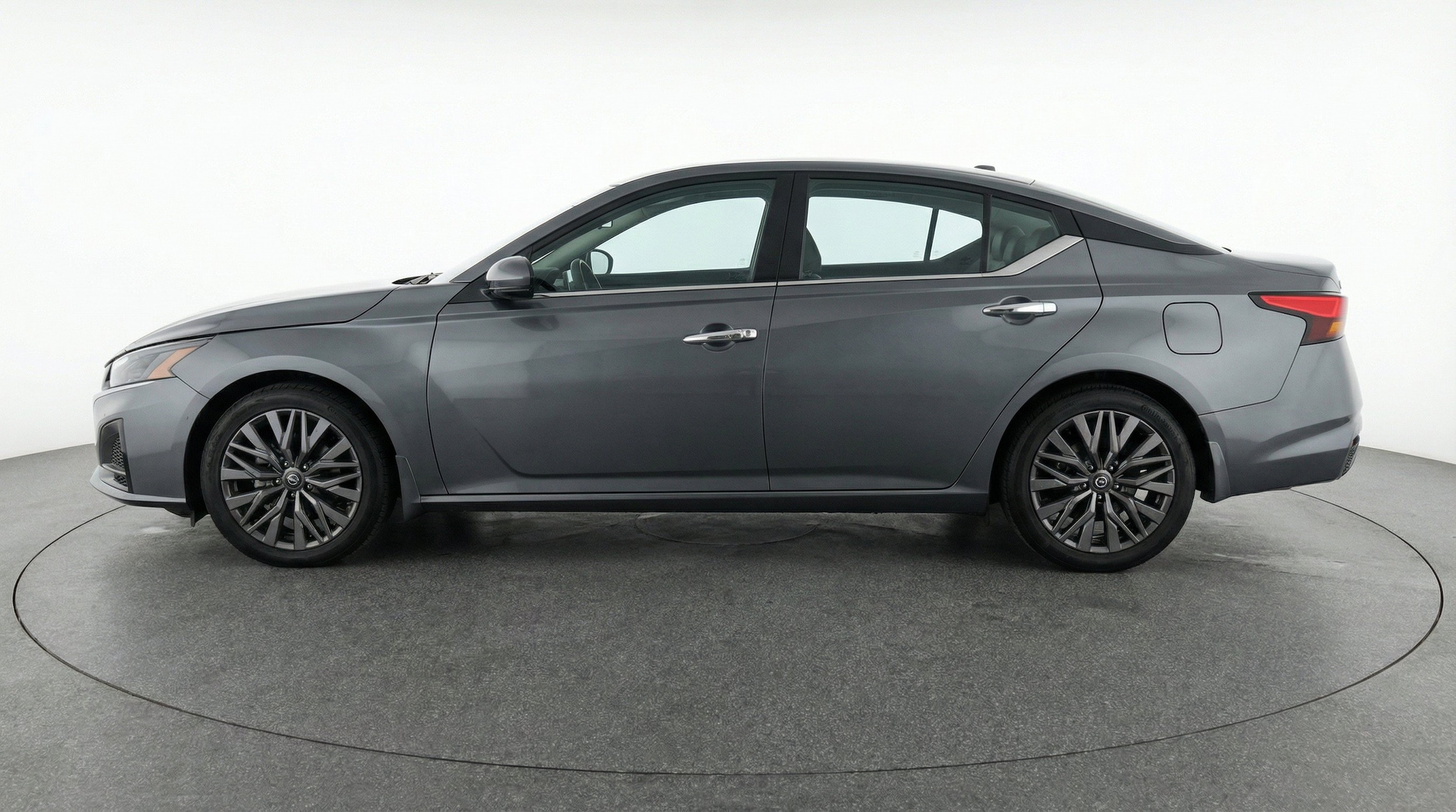 Thumbnail: 2025 Nissan Altima - 5