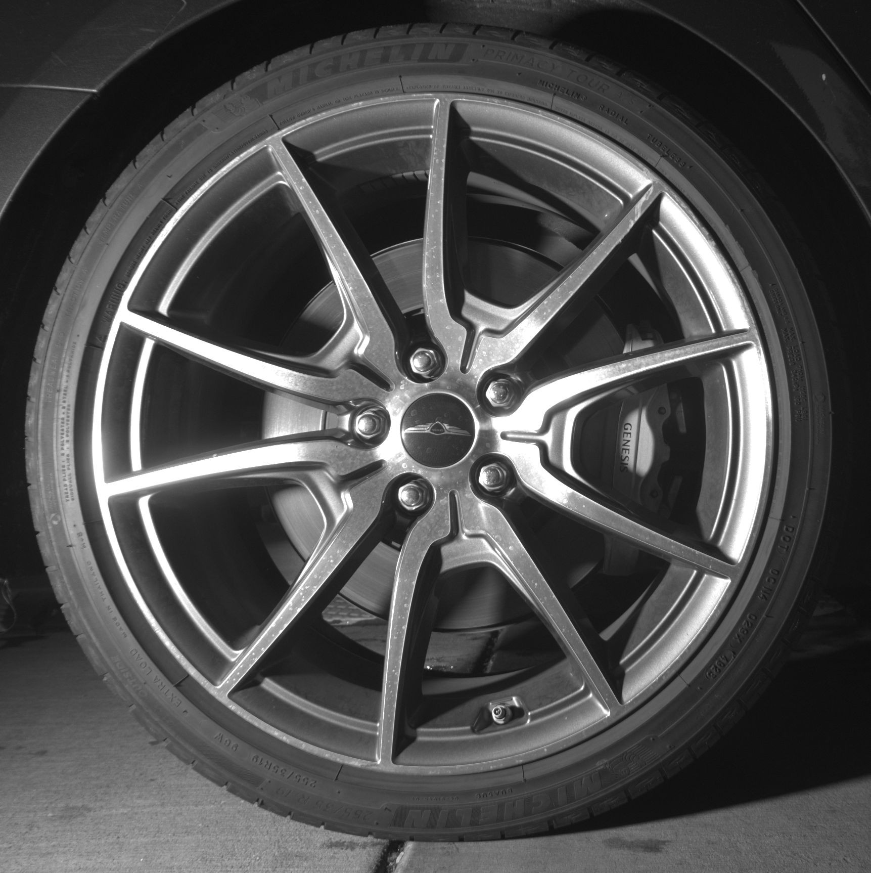 Thumbnail: 2024 Genesis G70 - 12