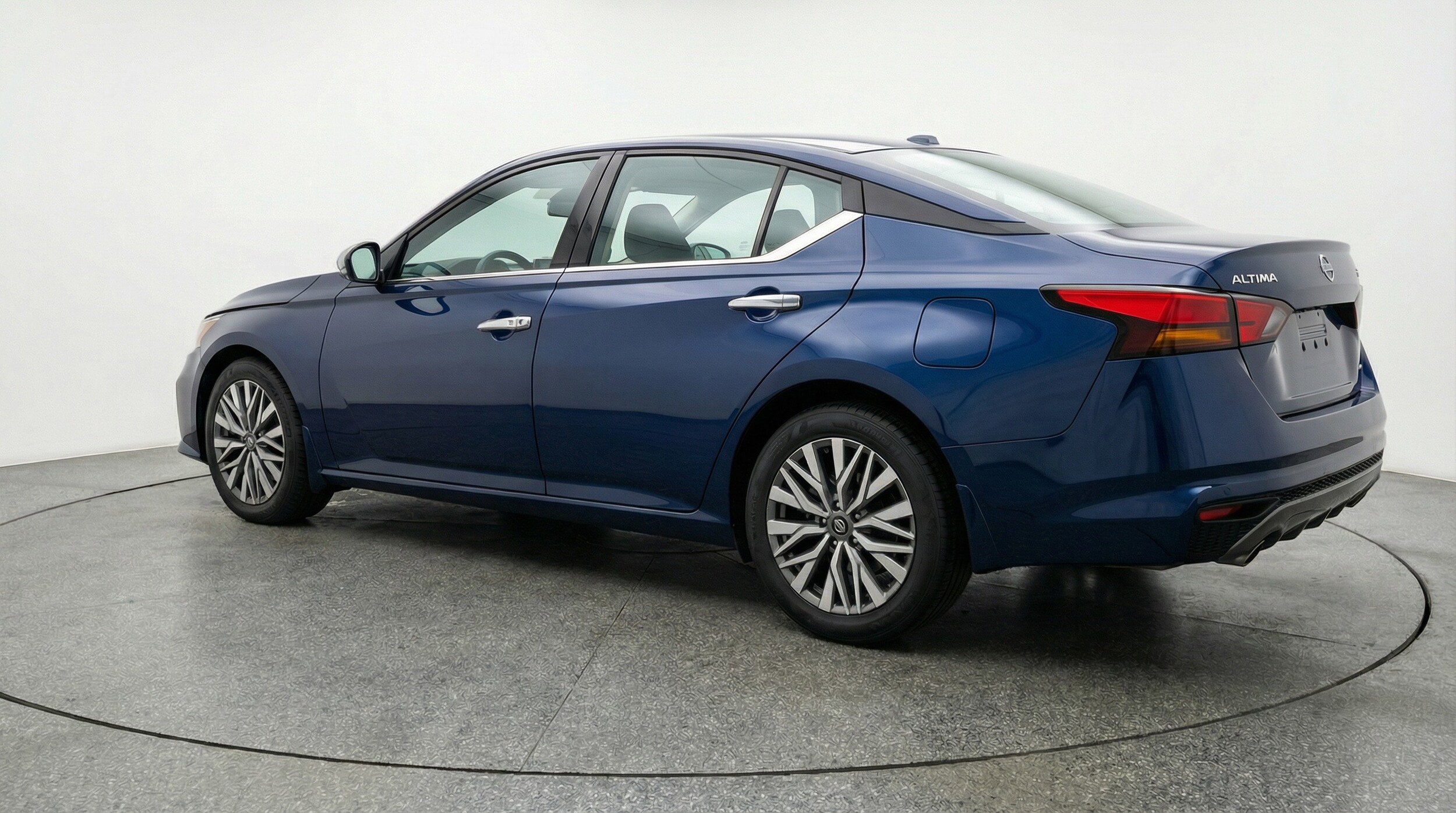 Thumbnail: 2025 Nissan Altima - 6