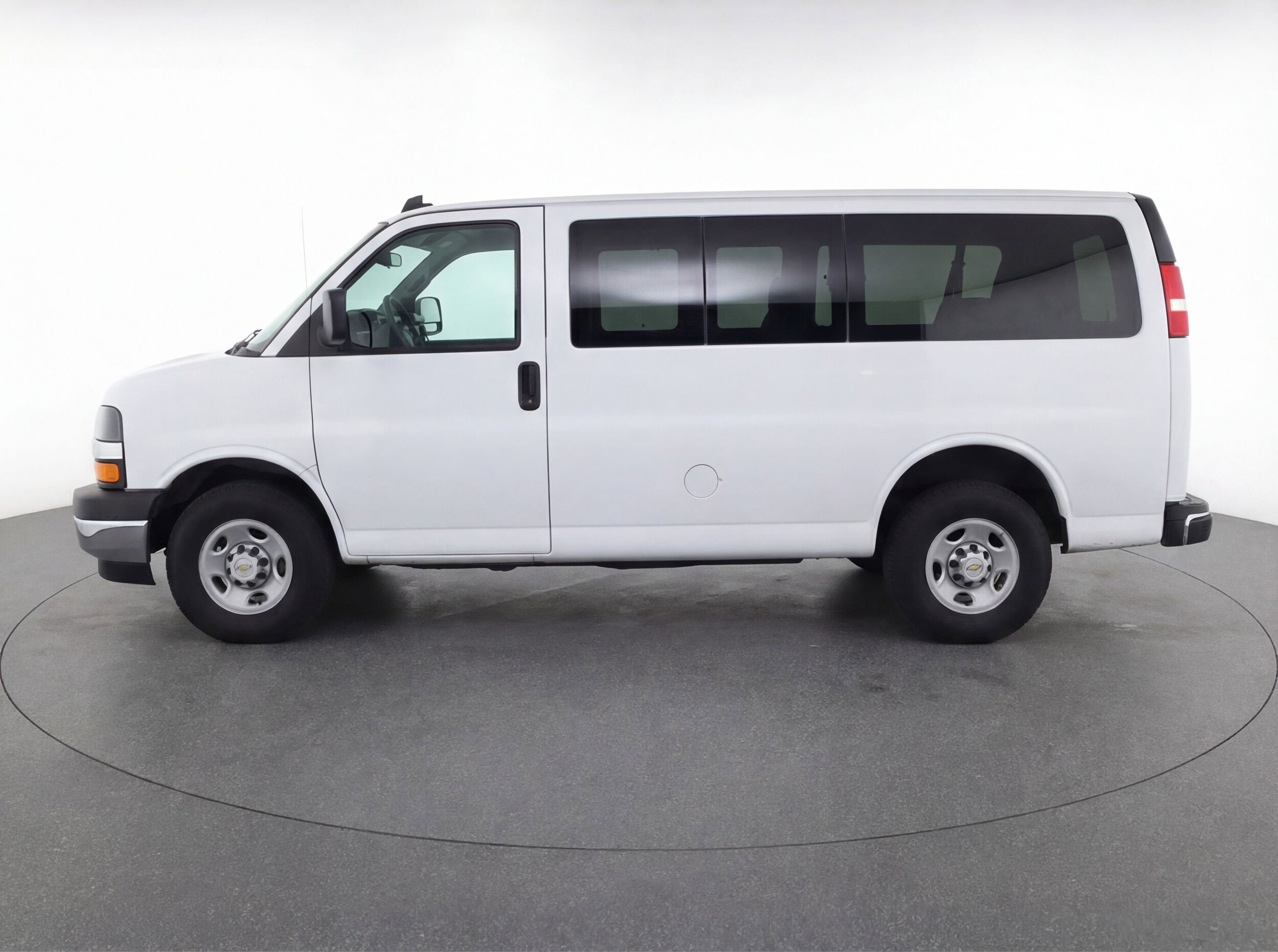 Thumbnail: 2025 Chevrolet Express - 5