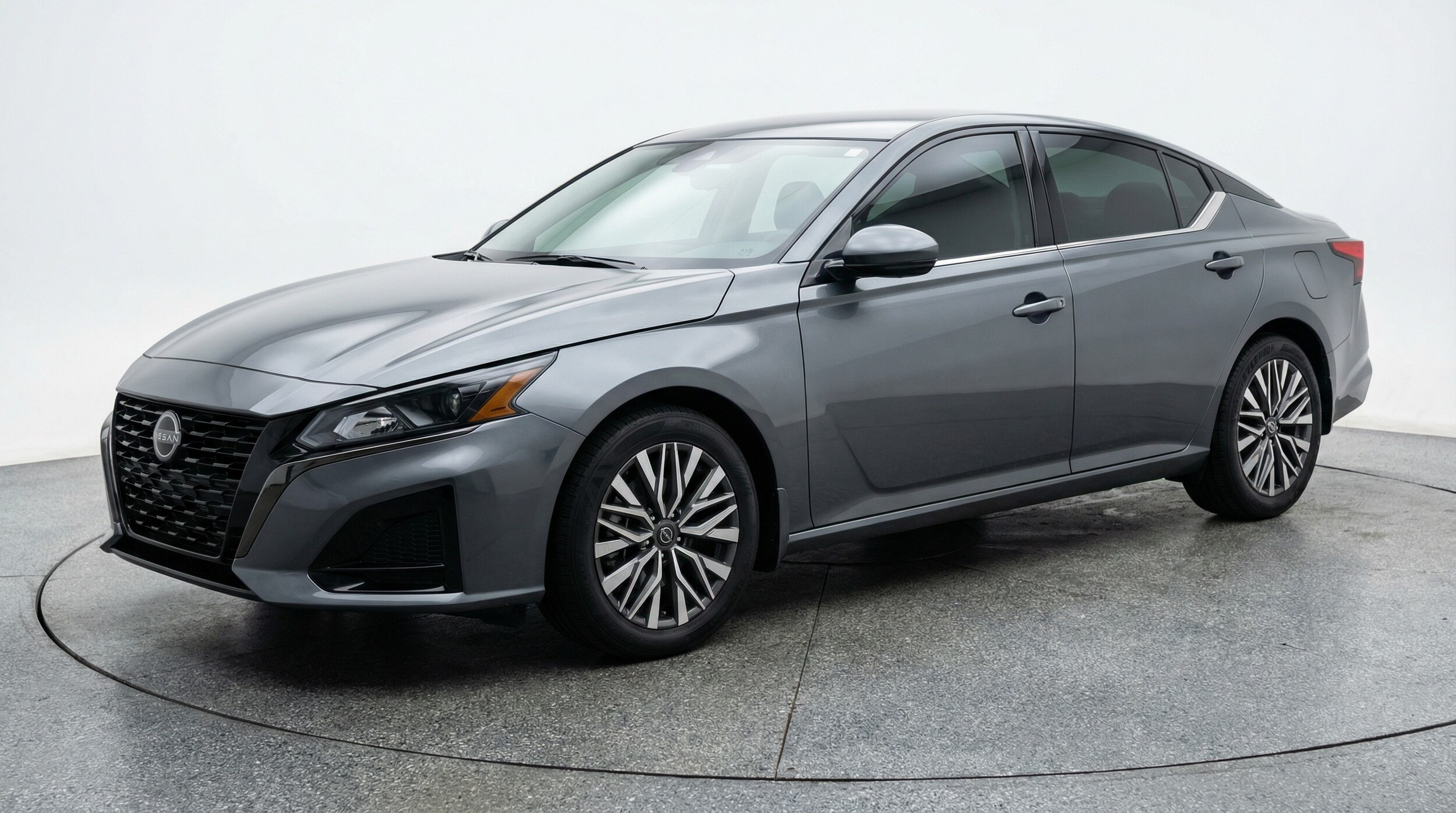 Thumbnail: 2025 Nissan Altima - 3