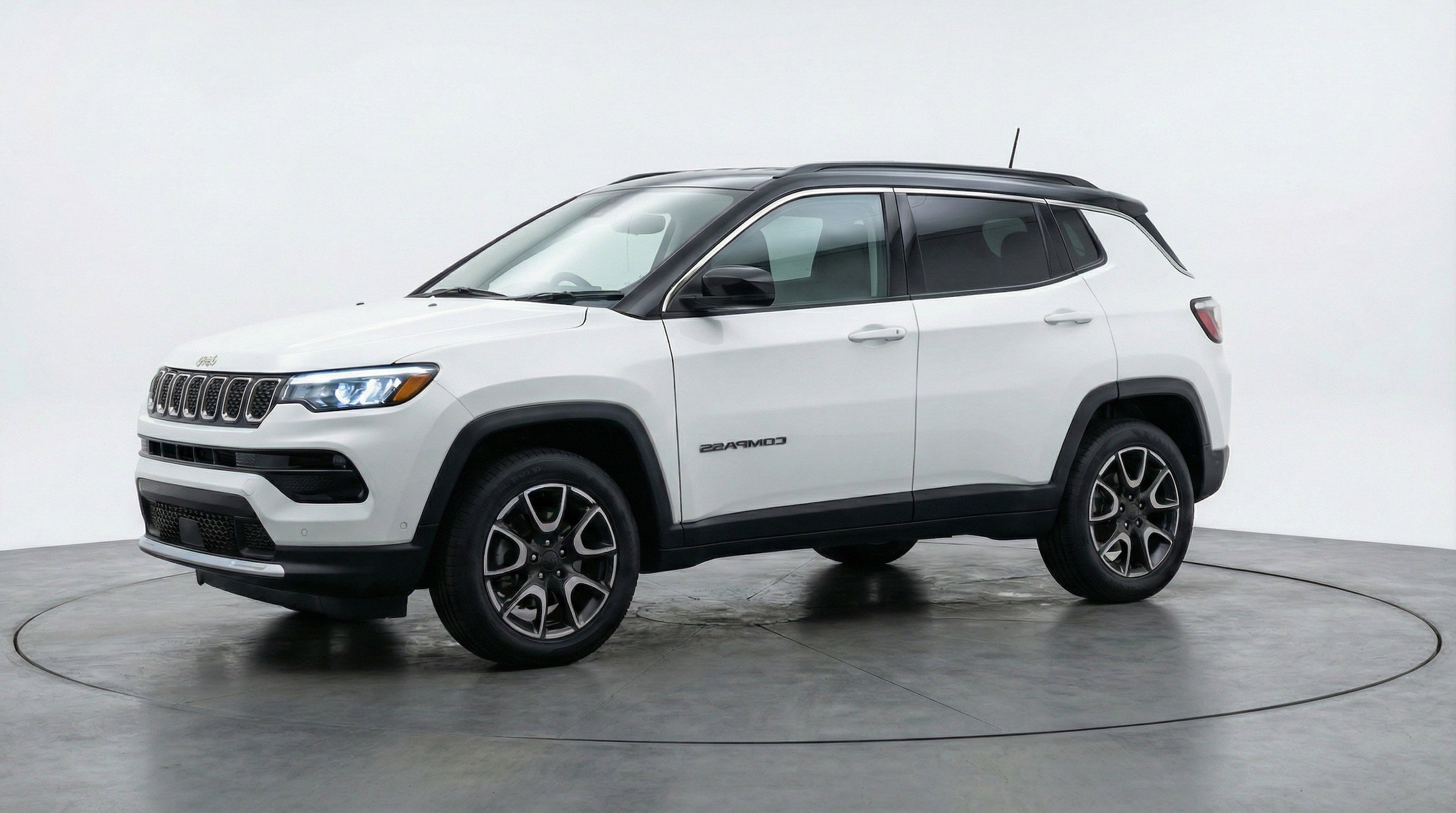 Thumbnail: 2025 Jeep Compass - 3