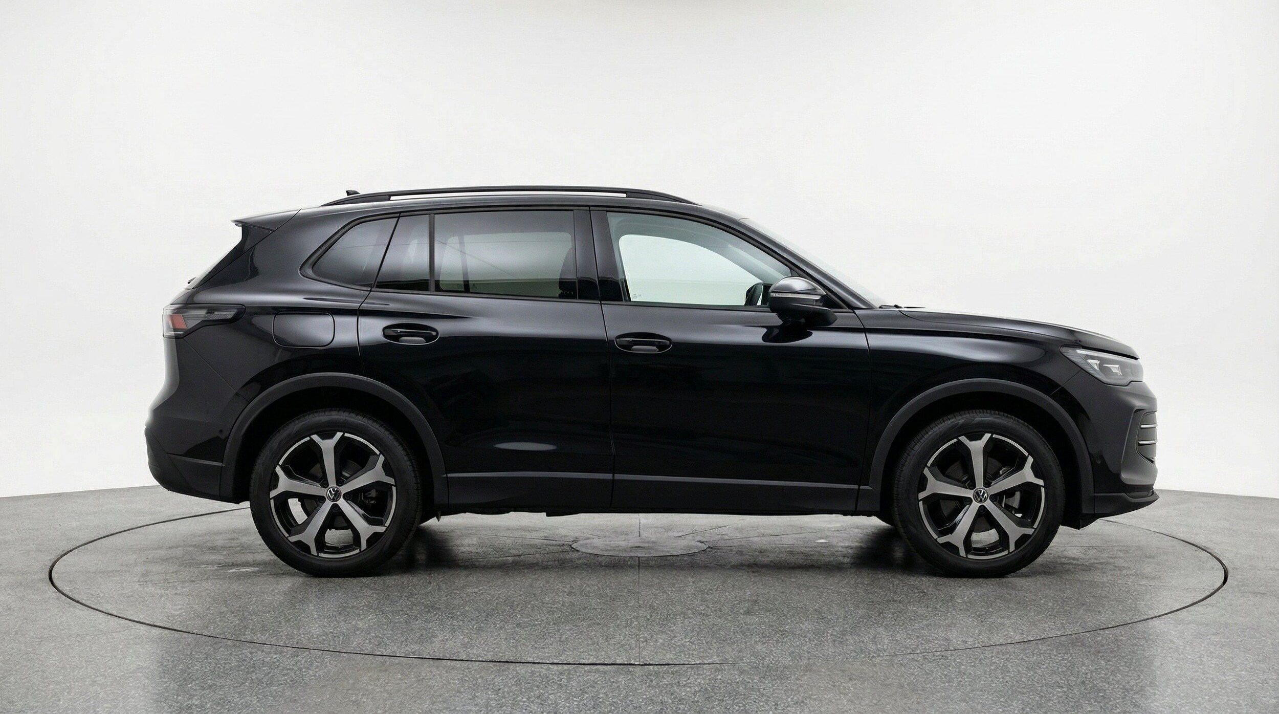 Thumbnail: 2026 Volkswagen Tiguan - 11