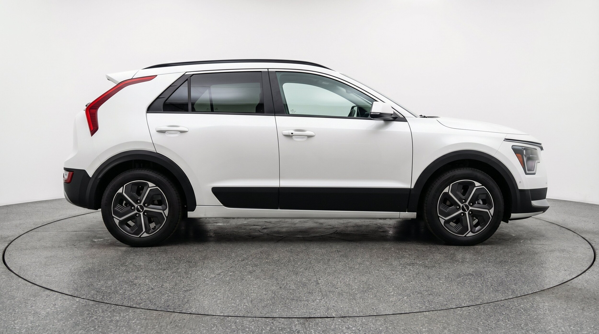 Thumbnail: 2026 Kia Niro - 11