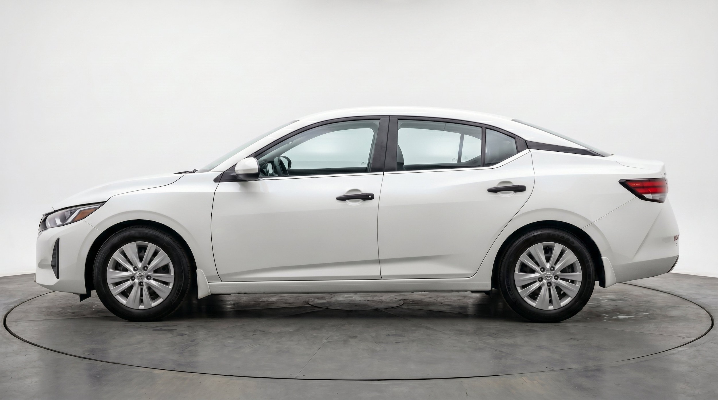 Thumbnail: 2025 Nissan Sentra - 5