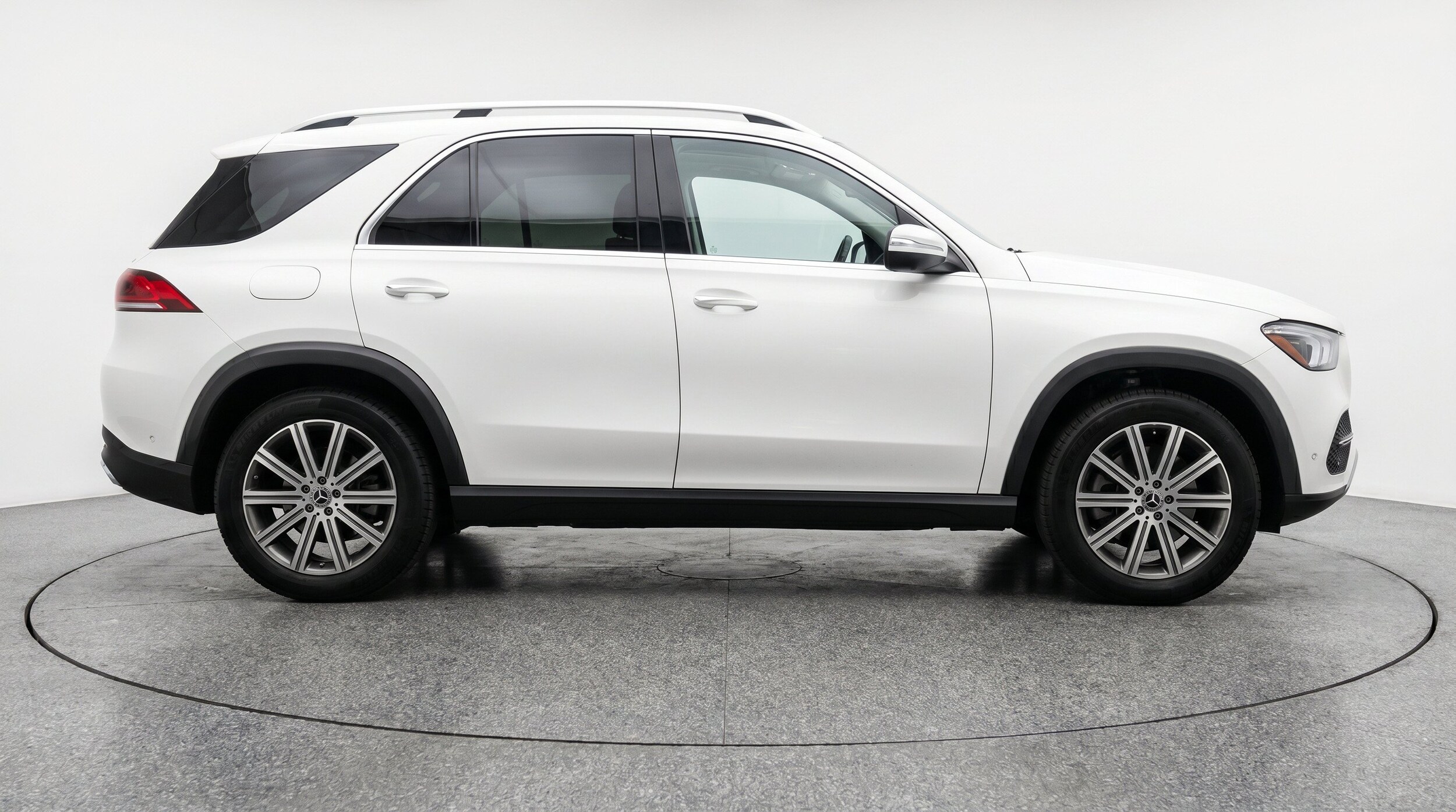 Thumbnail: 2026 Mercedes-Benz GLE - 11