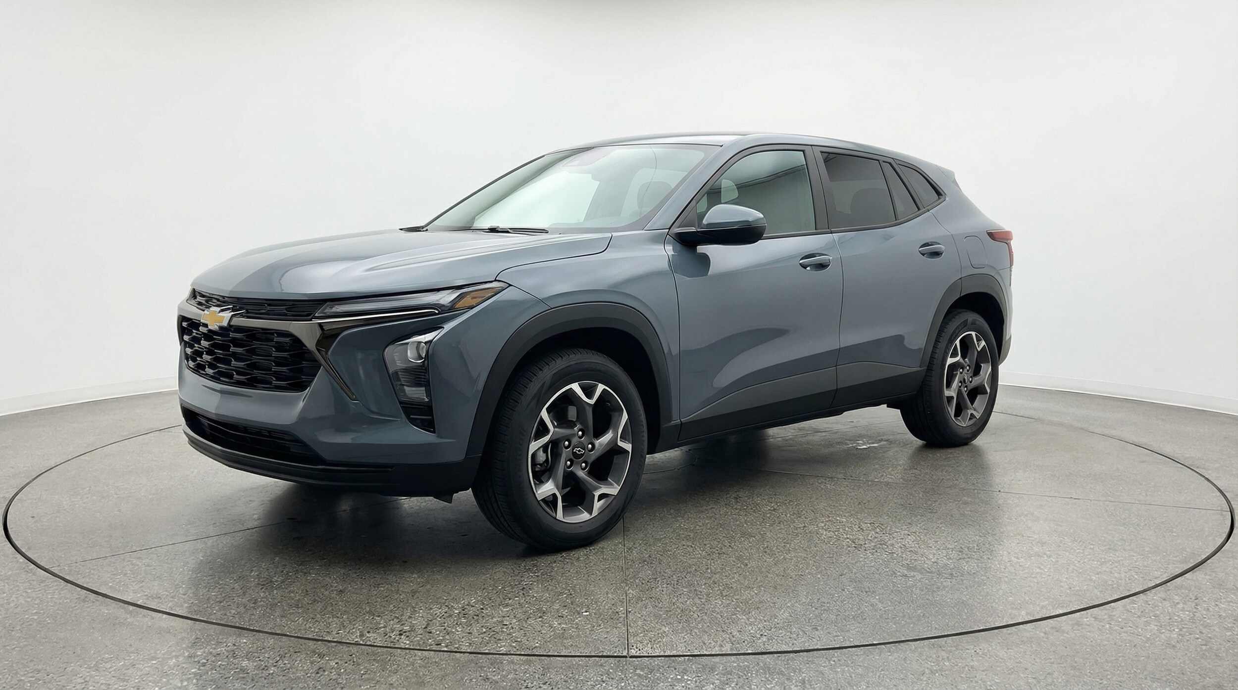 Thumbnail: 2025 Chevrolet Trax - 3