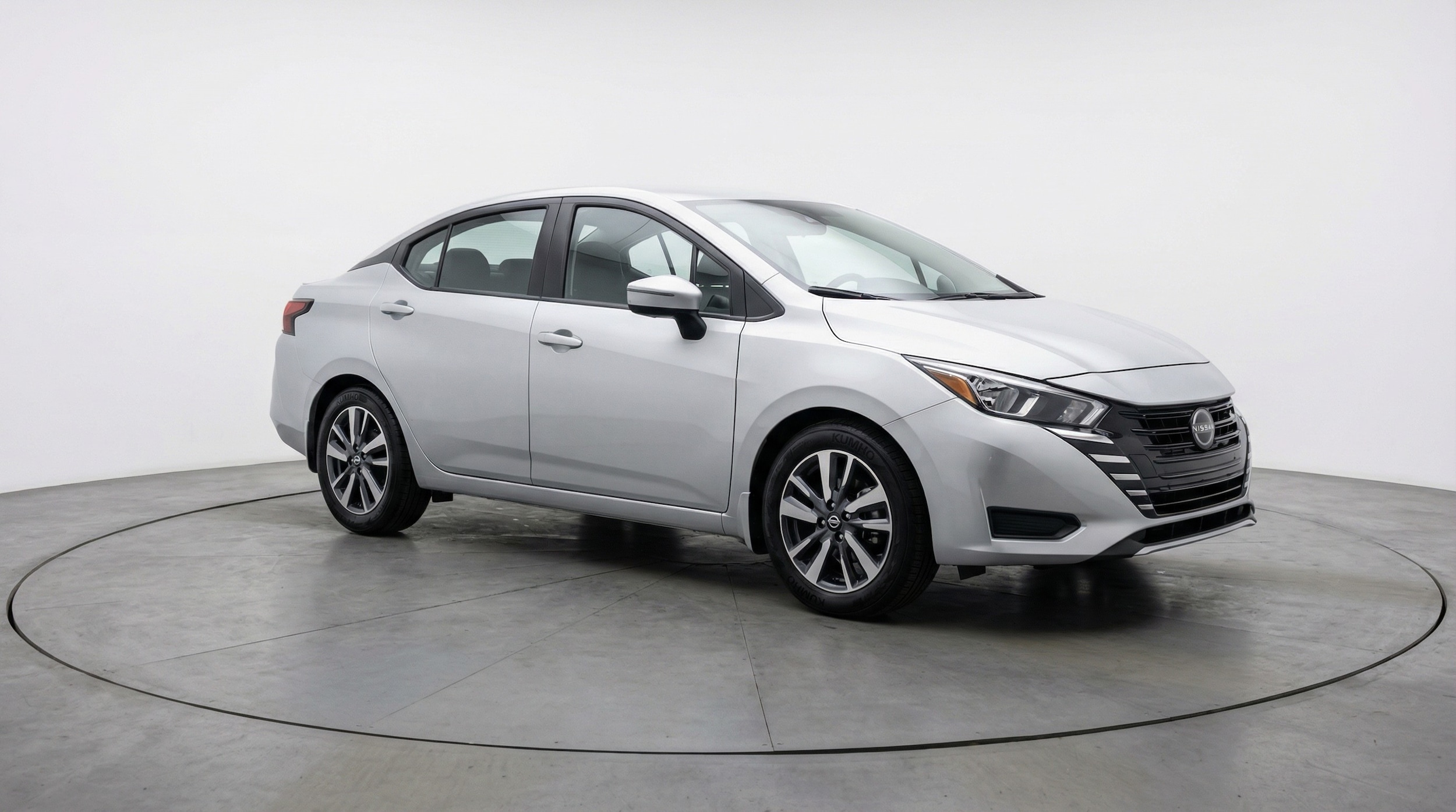 2025 Nissan Versa Sedan SV