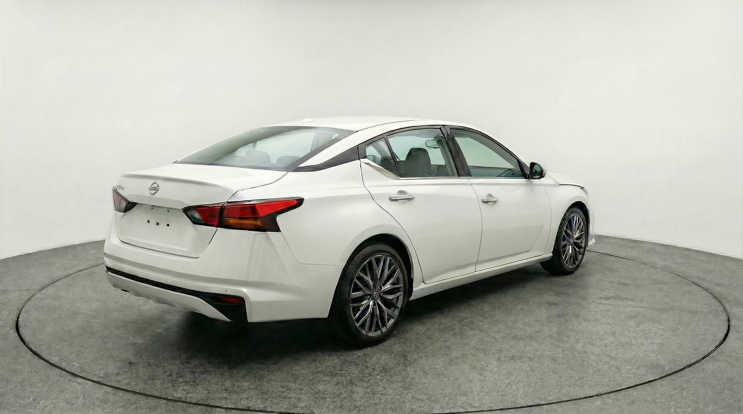 Thumbnail: 2025 Nissan Altima - 7