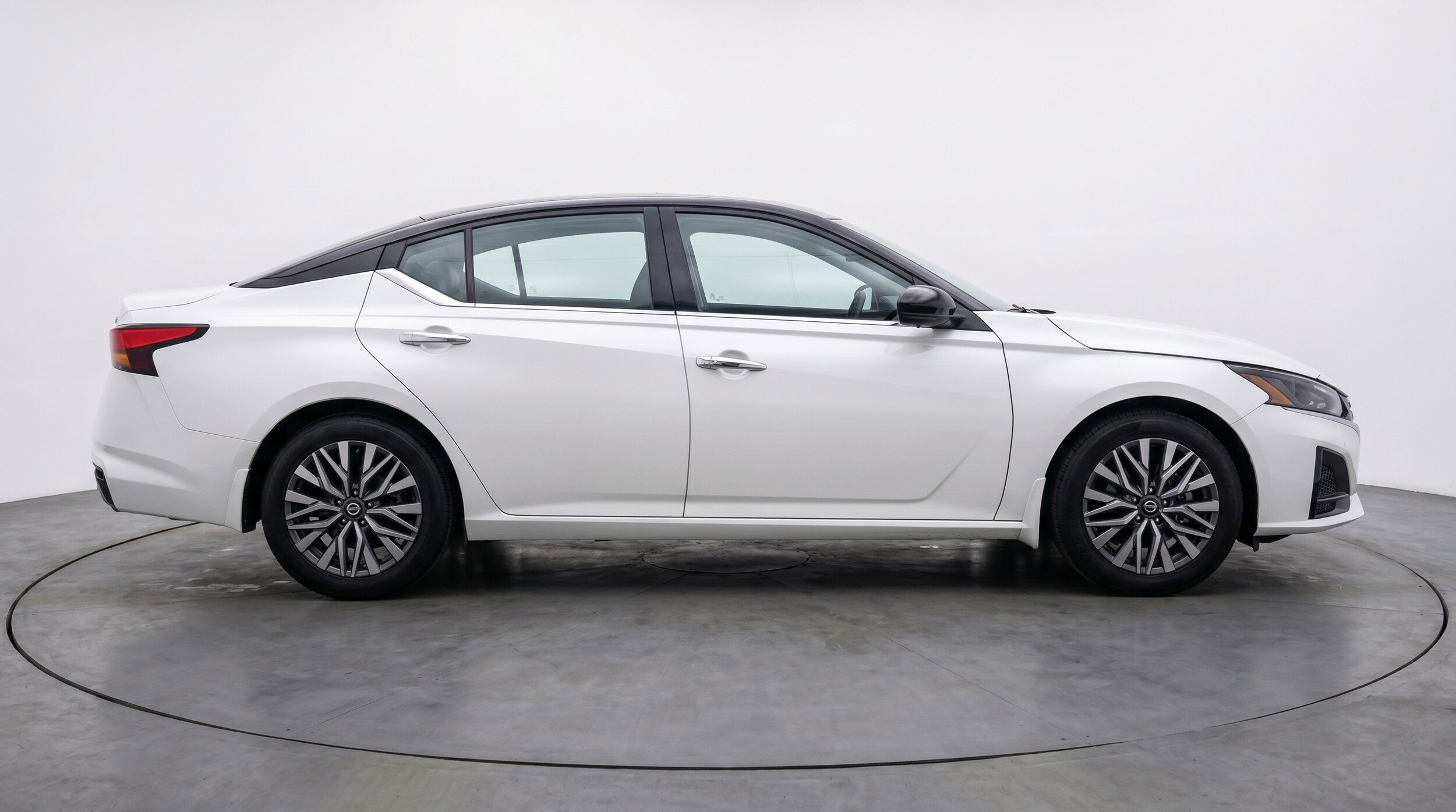 Thumbnail: 2025 Nissan Altima - 11