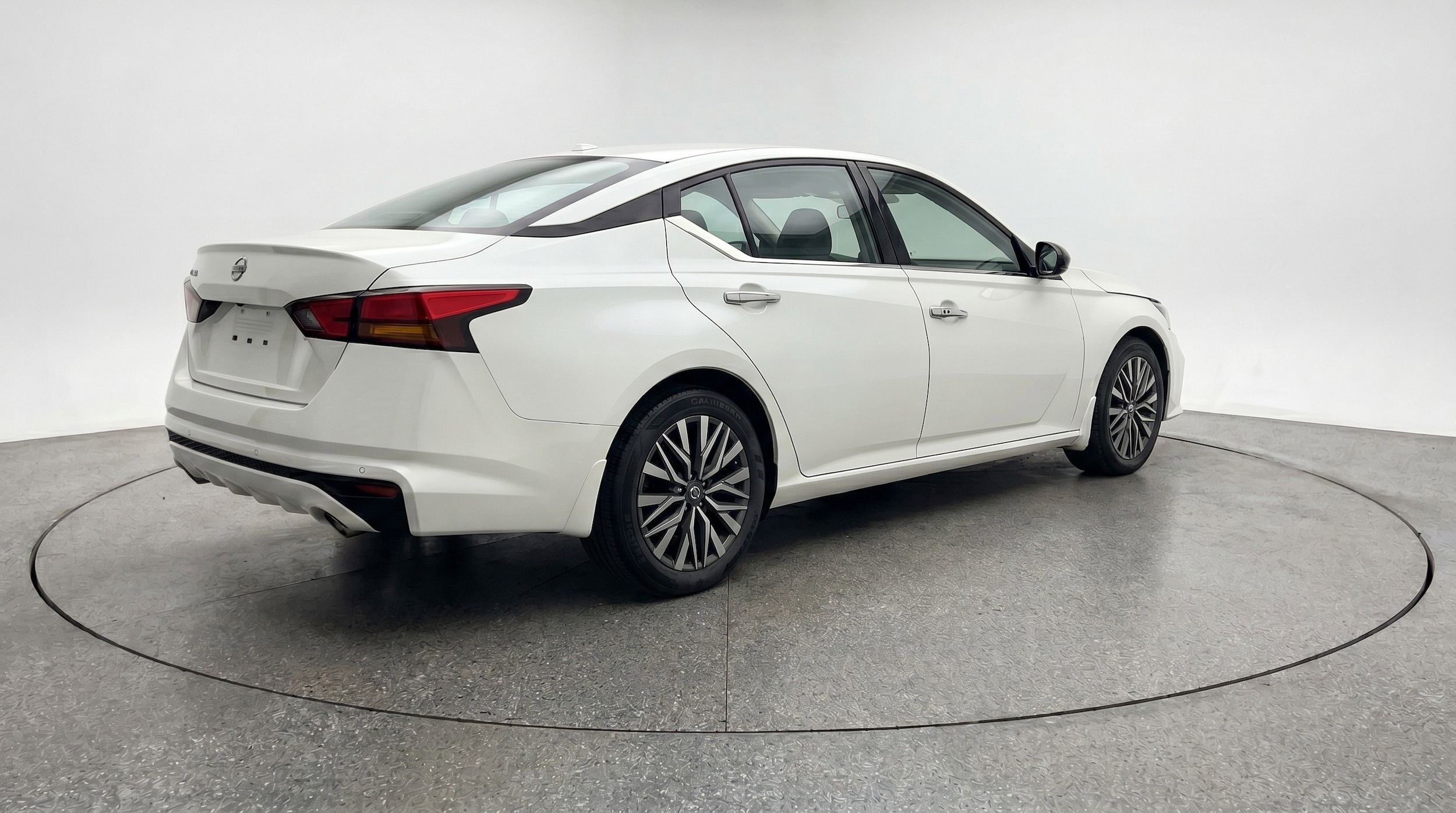 Thumbnail: 2025 Nissan Altima - 9