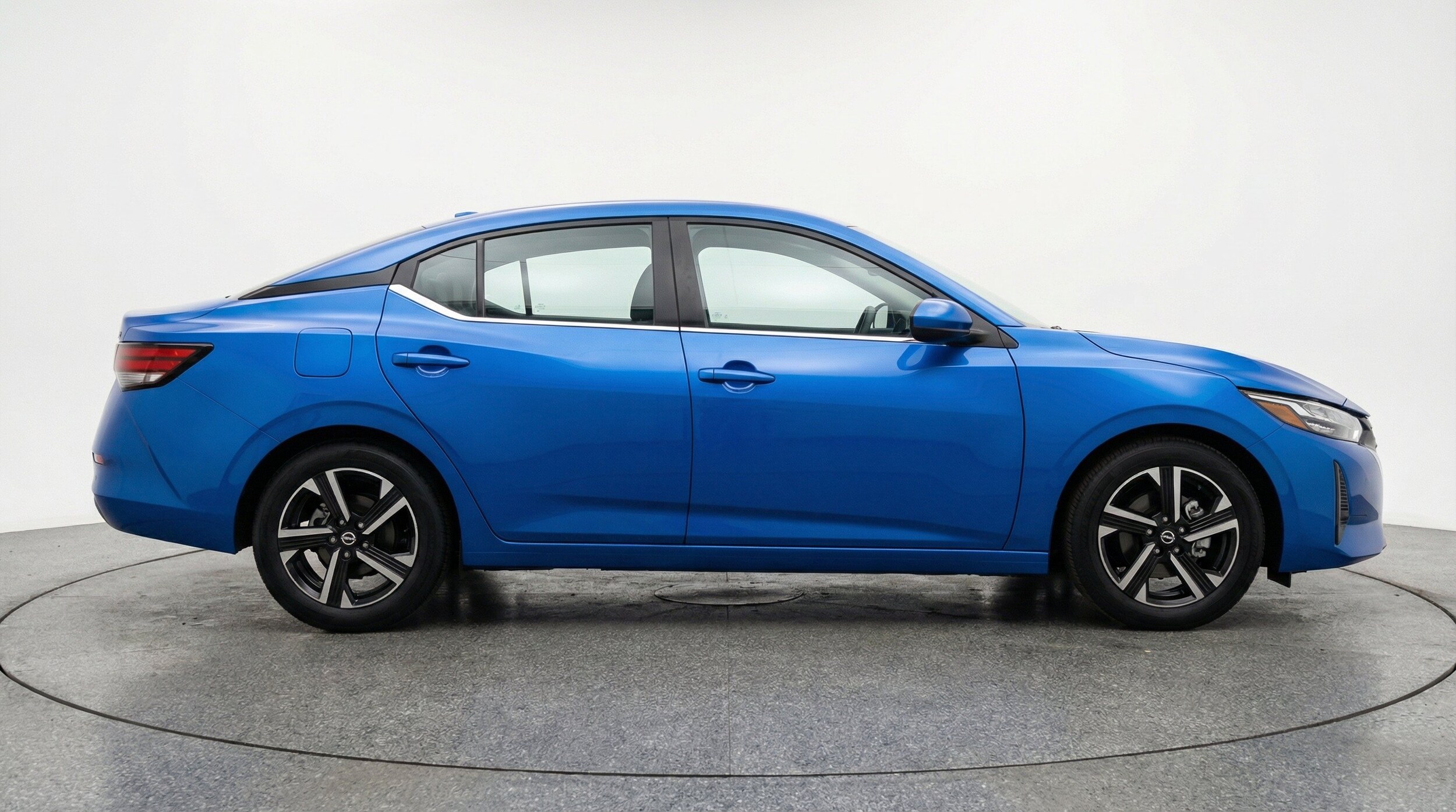 Thumbnail: 2025 Nissan Sentra - 11