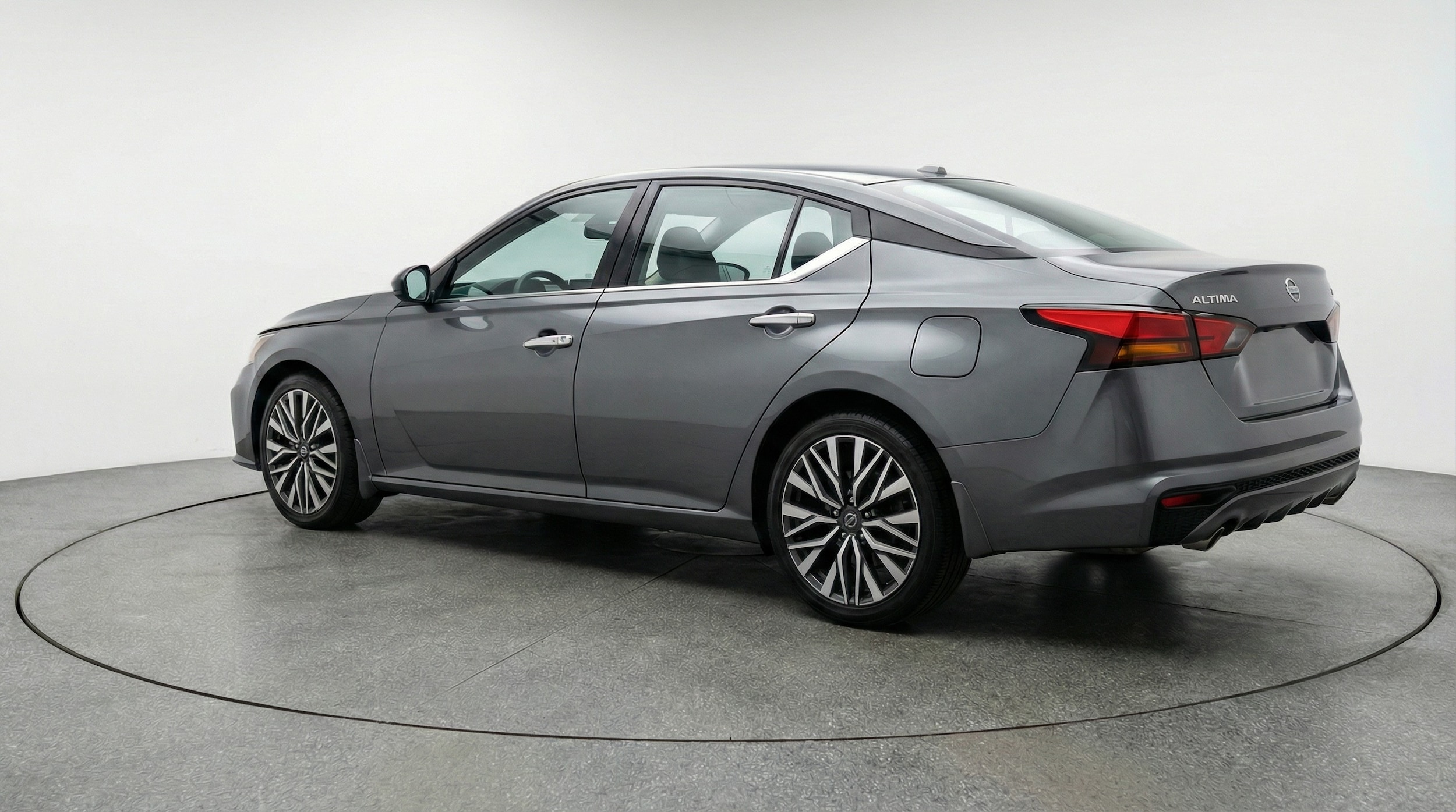 Thumbnail: 2025 Nissan Altima - 5