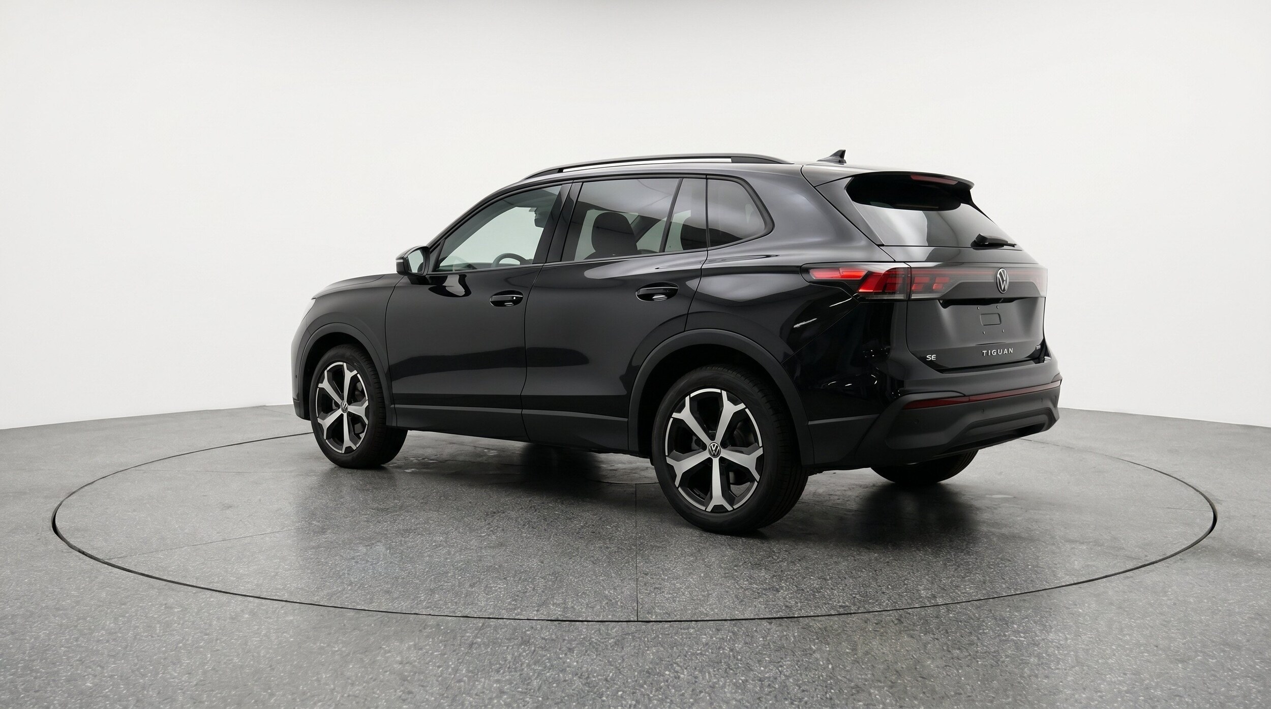 Thumbnail: 2026 Volkswagen Tiguan - 6
