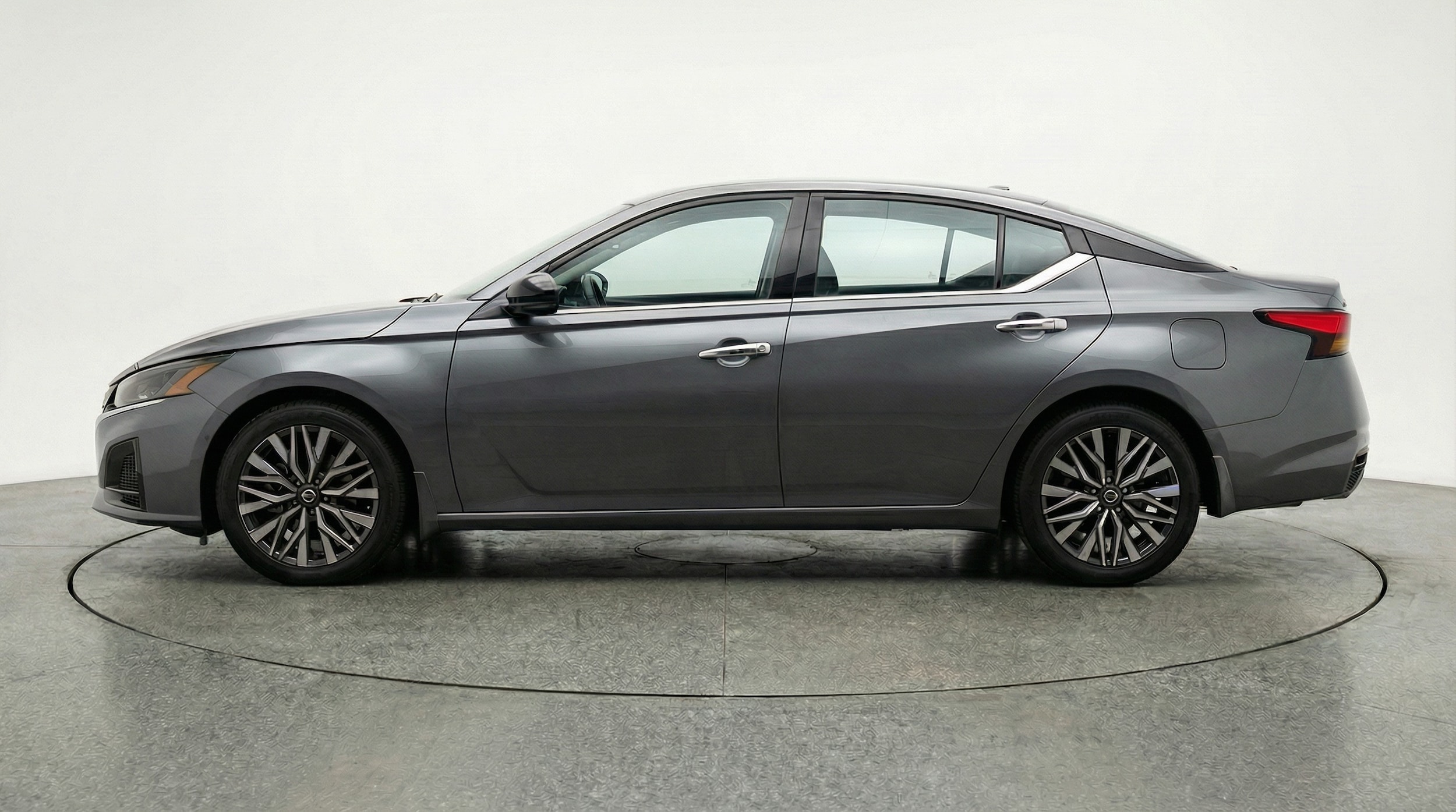 Thumbnail: 2025 Nissan Altima - 4