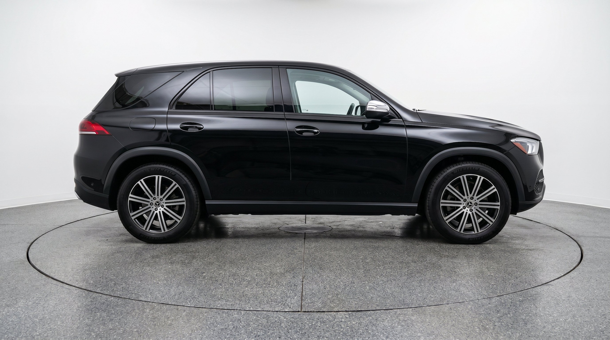 Thumbnail: 2026 Mercedes-Benz GLE - 11