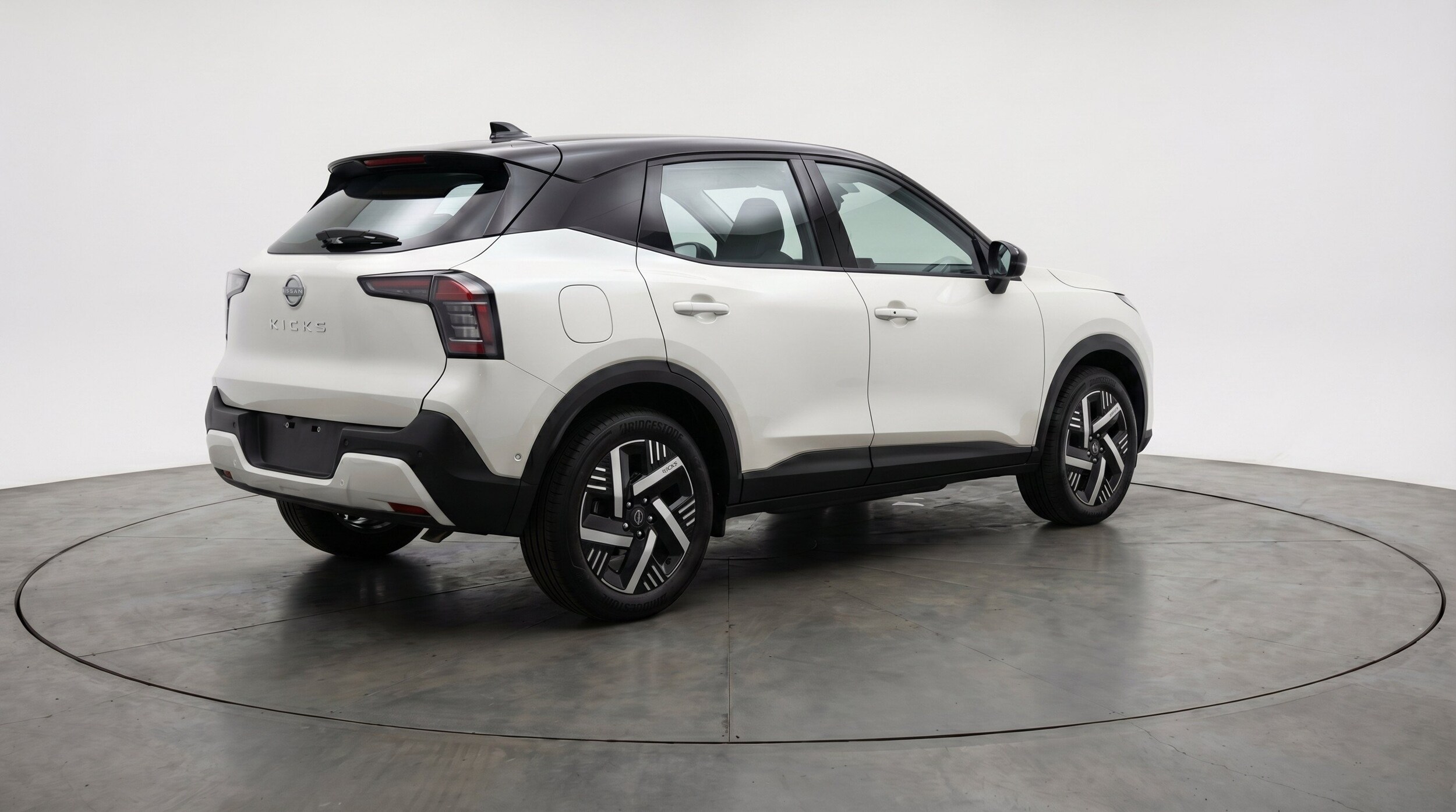 Thumbnail: 2026 Nissan Kicks - 9