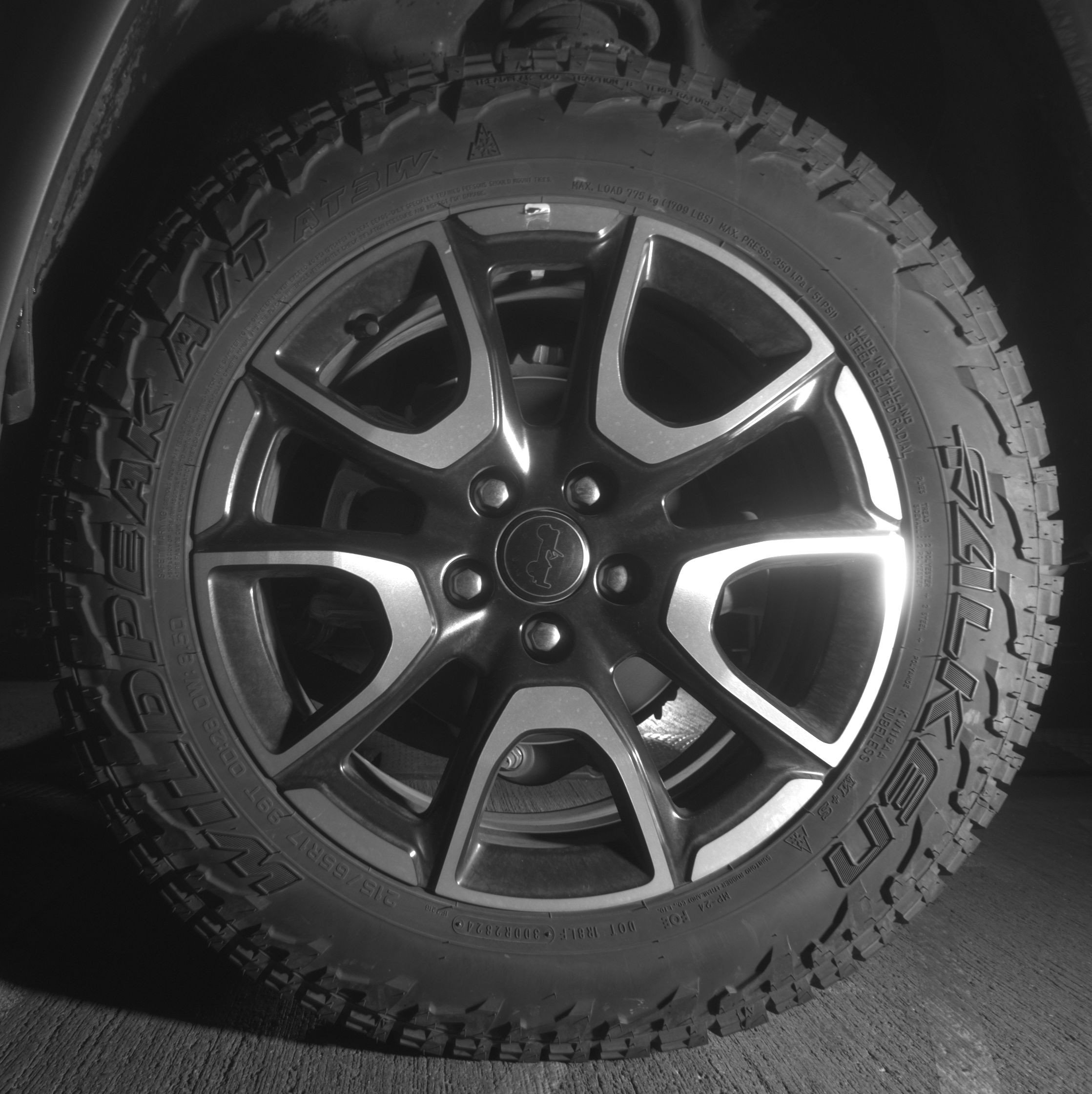 Thumbnail: 2025 Jeep Compass - 14