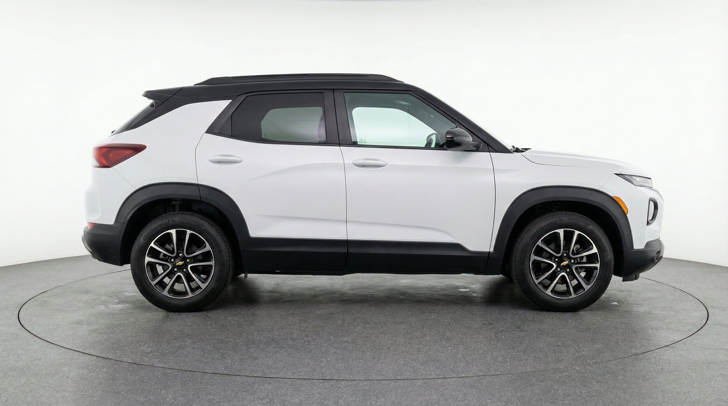 Thumbnail: 2025 Chevrolet TrailBlazer - 11