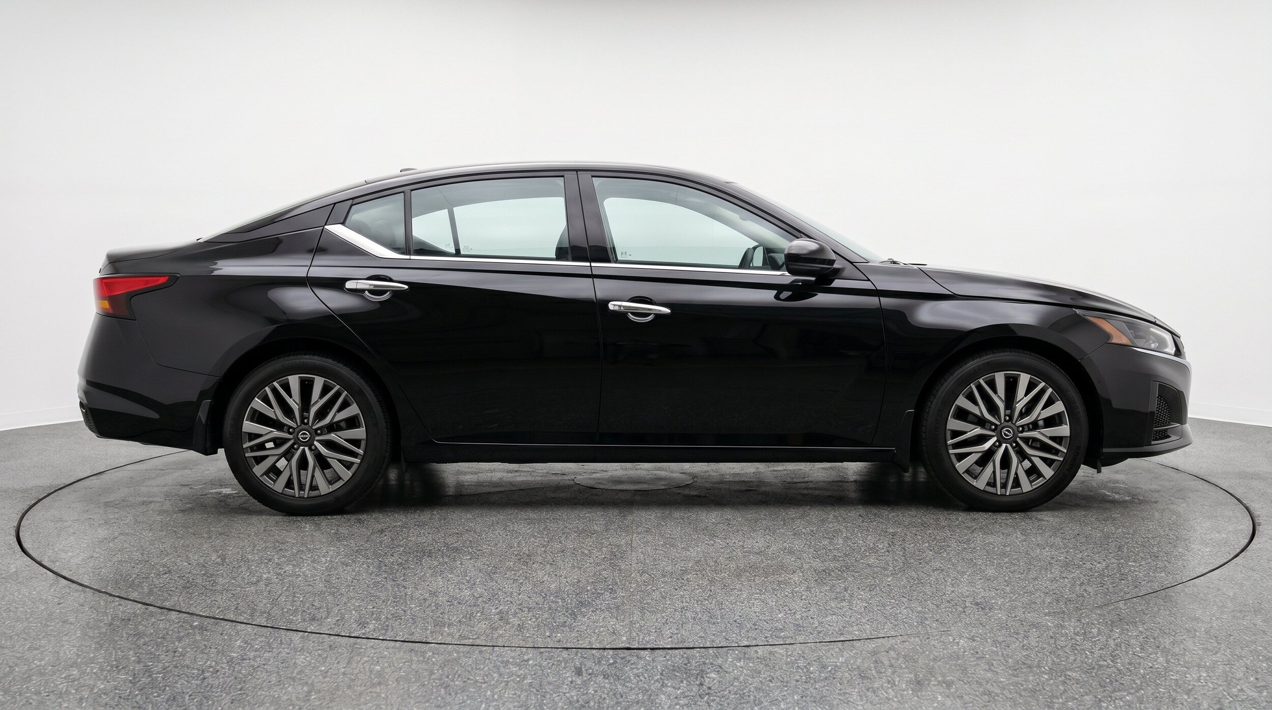 Thumbnail: 2025 Nissan Altima - 11