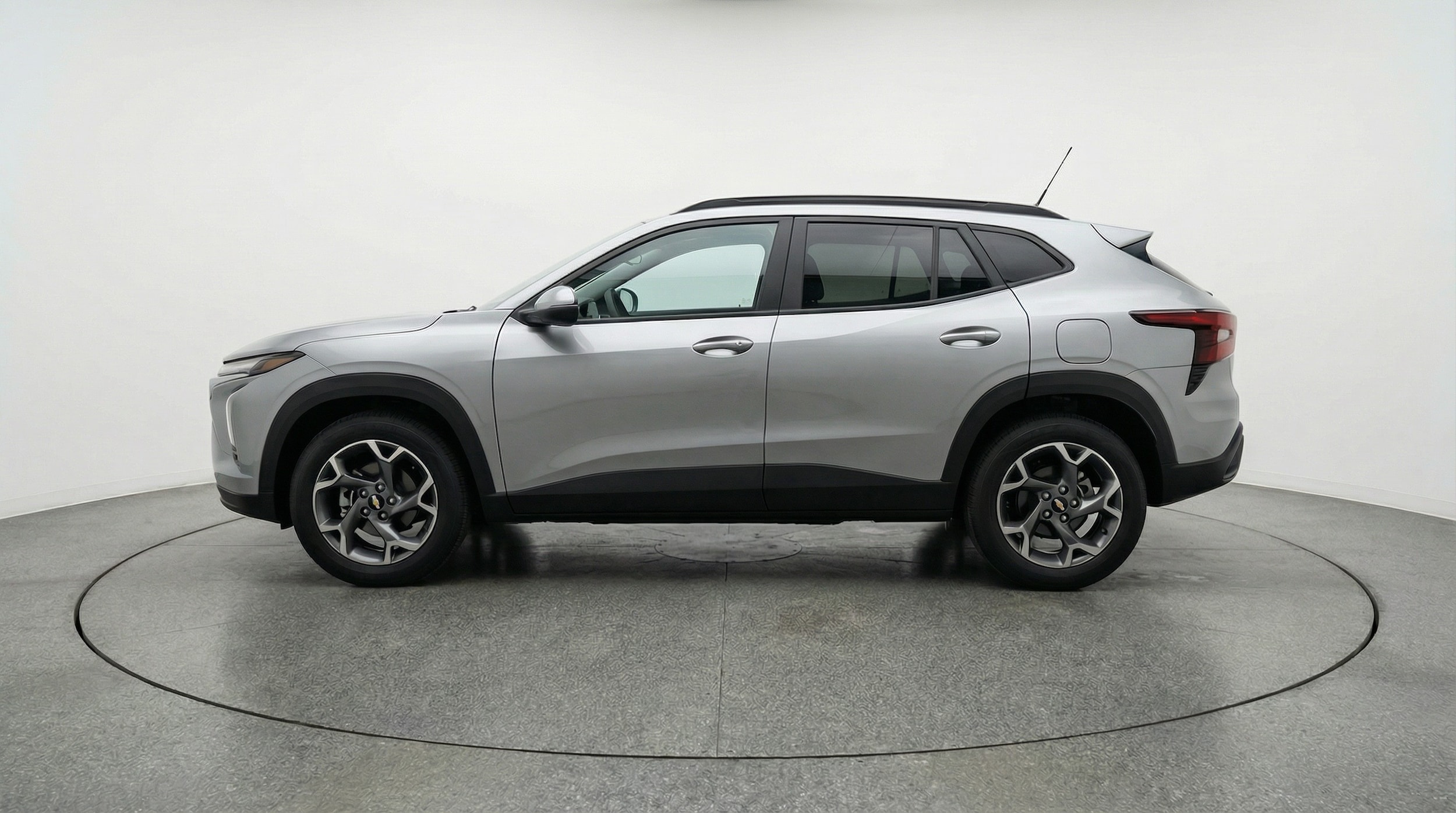 Thumbnail: 2025 Chevrolet Trax - 4