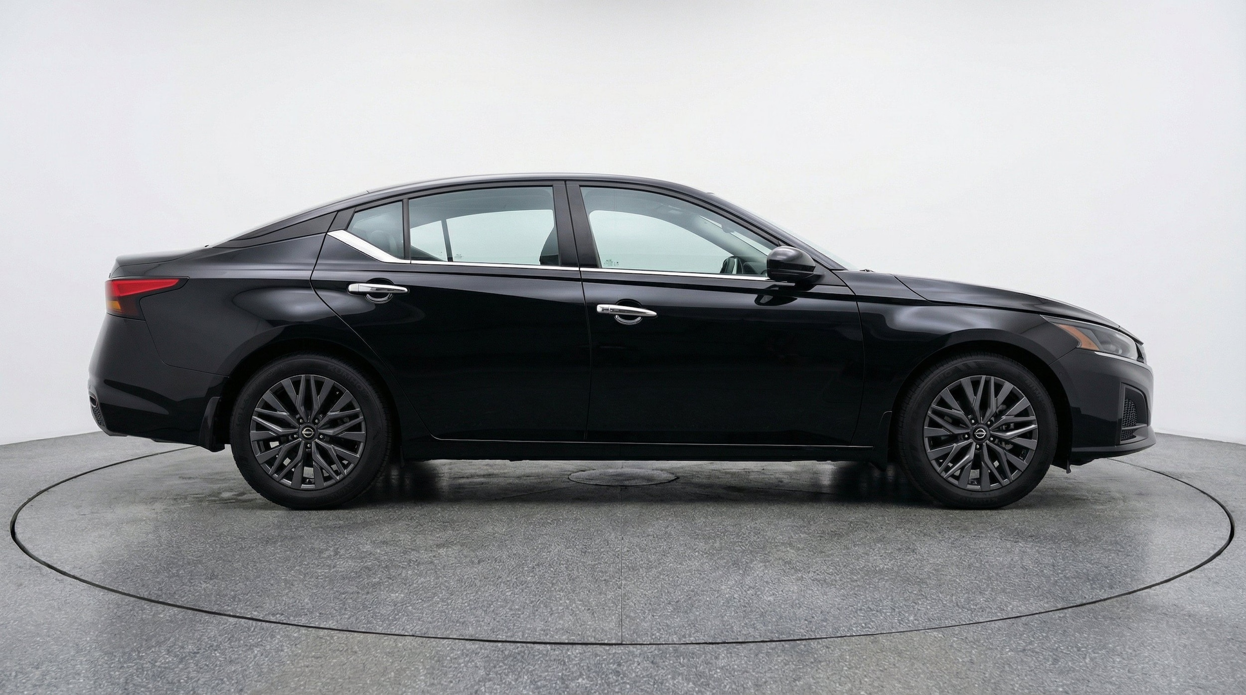 Thumbnail: 2025 Nissan Altima - 11