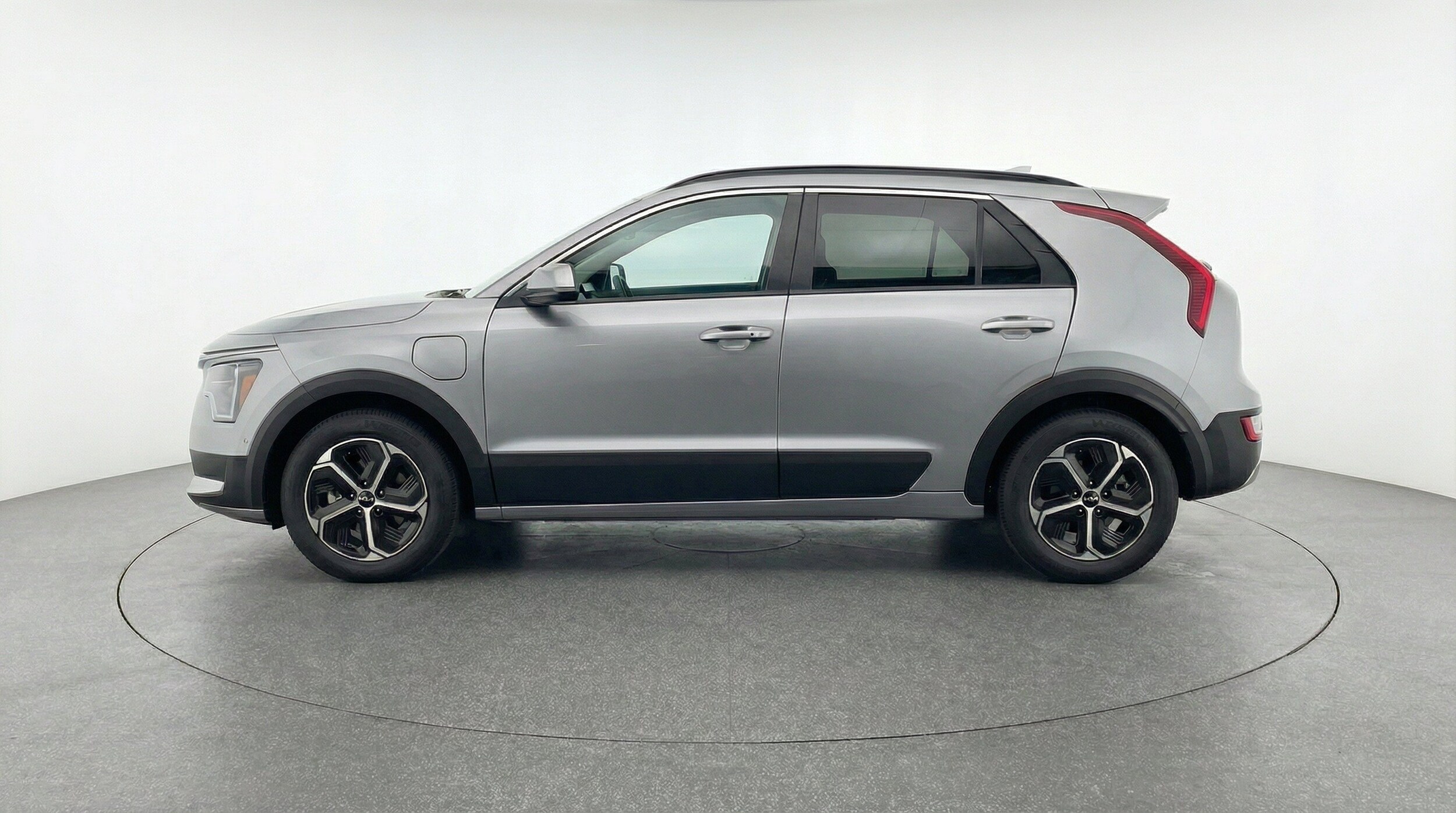 Thumbnail: 2026 Kia Niro - 5