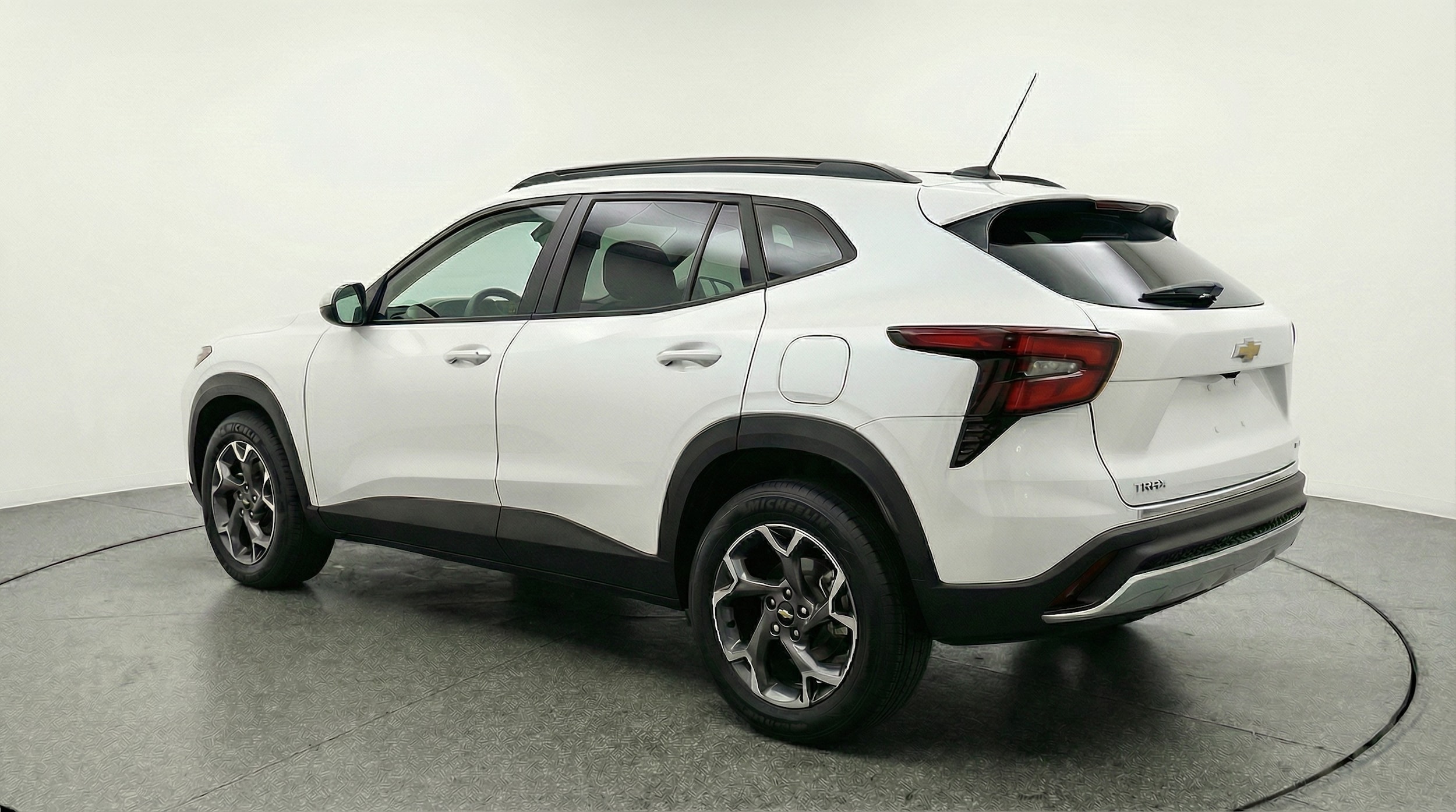 Thumbnail: 2025 Chevrolet Trax - 5