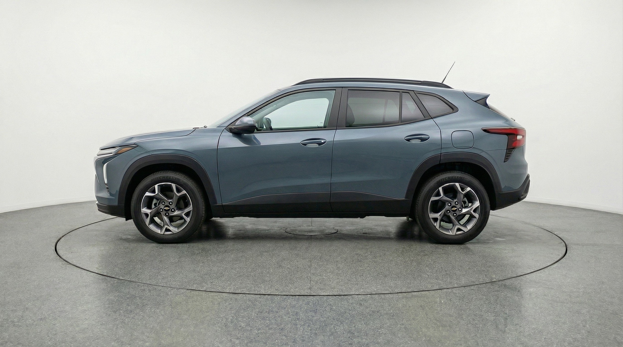 Thumbnail: 2025 Chevrolet Trax - 5