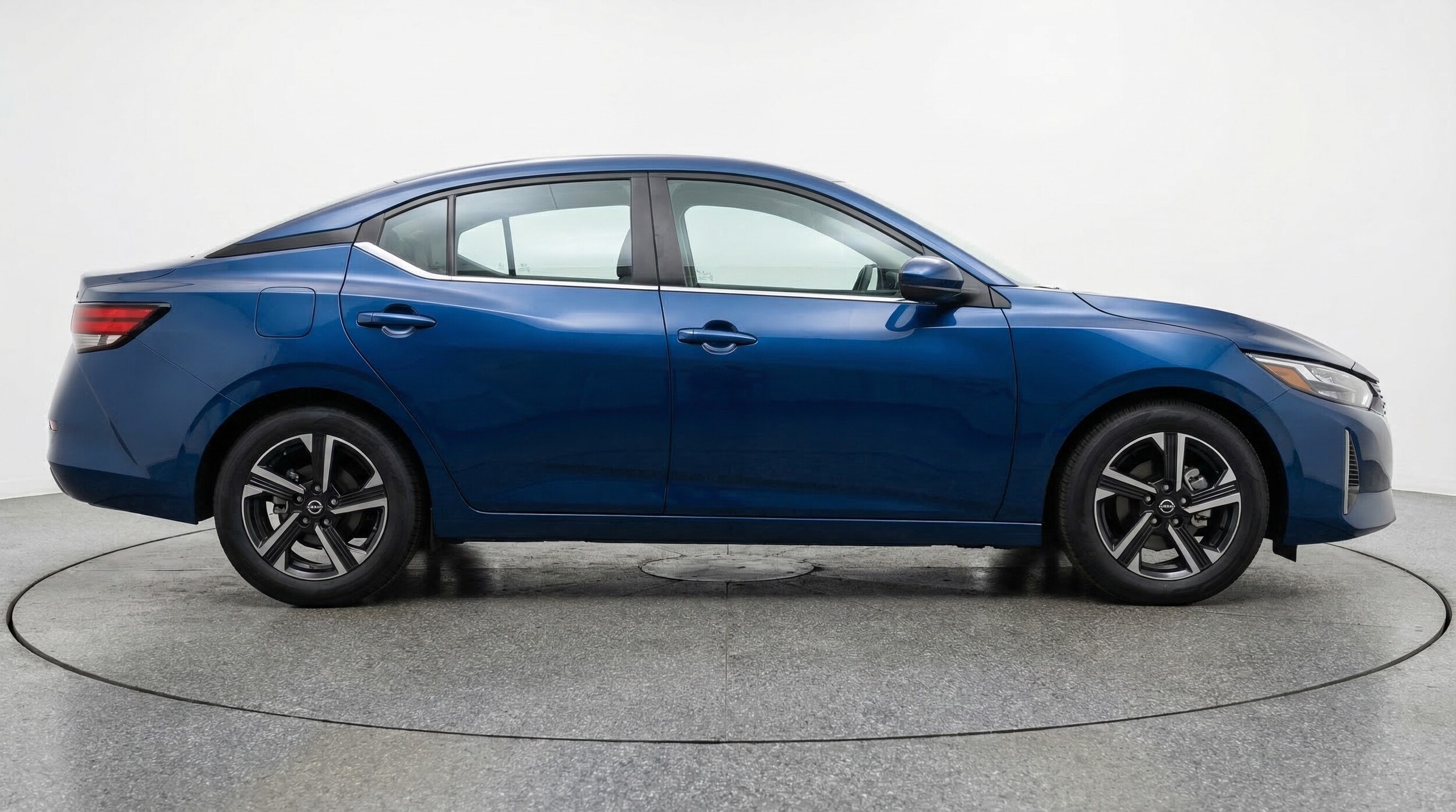 Thumbnail: 2025 Nissan Sentra - 8