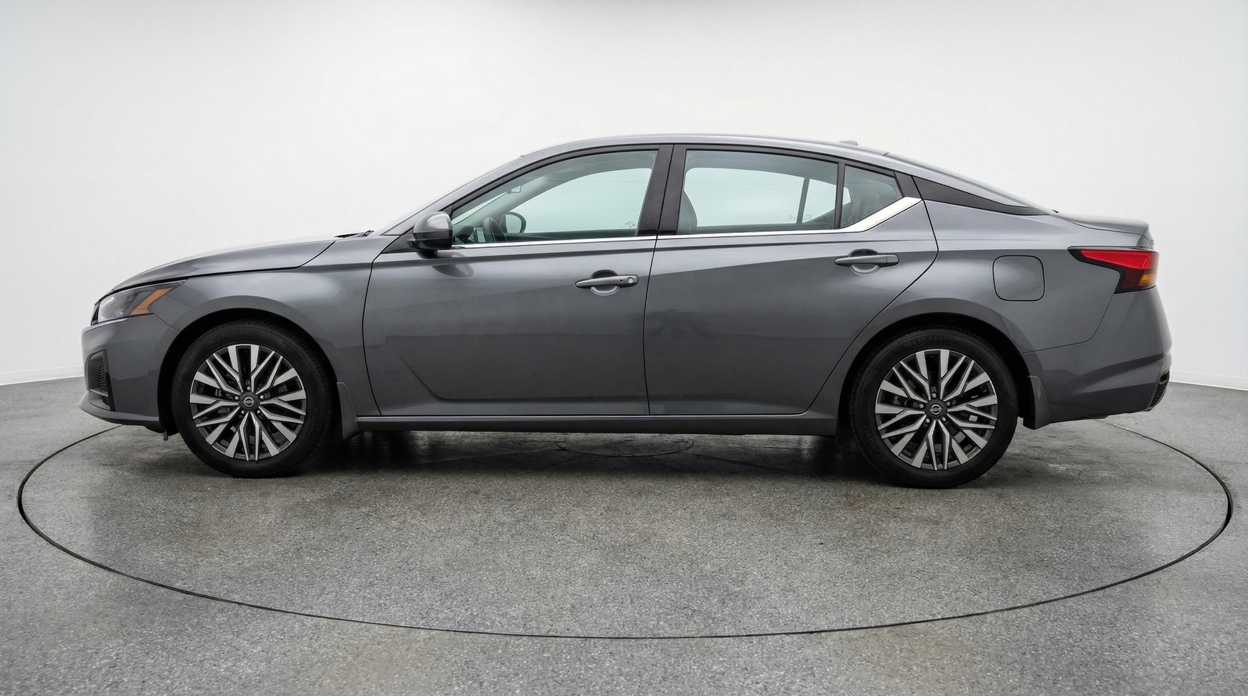 Thumbnail: 2025 Nissan Altima - 4