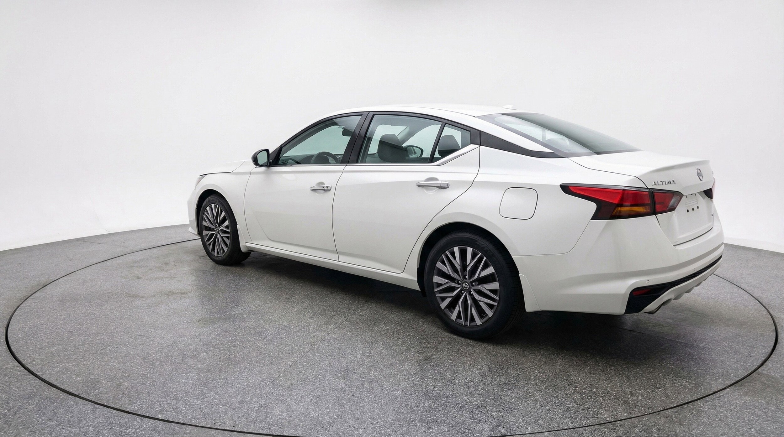Thumbnail: 2025 Nissan Altima - 6