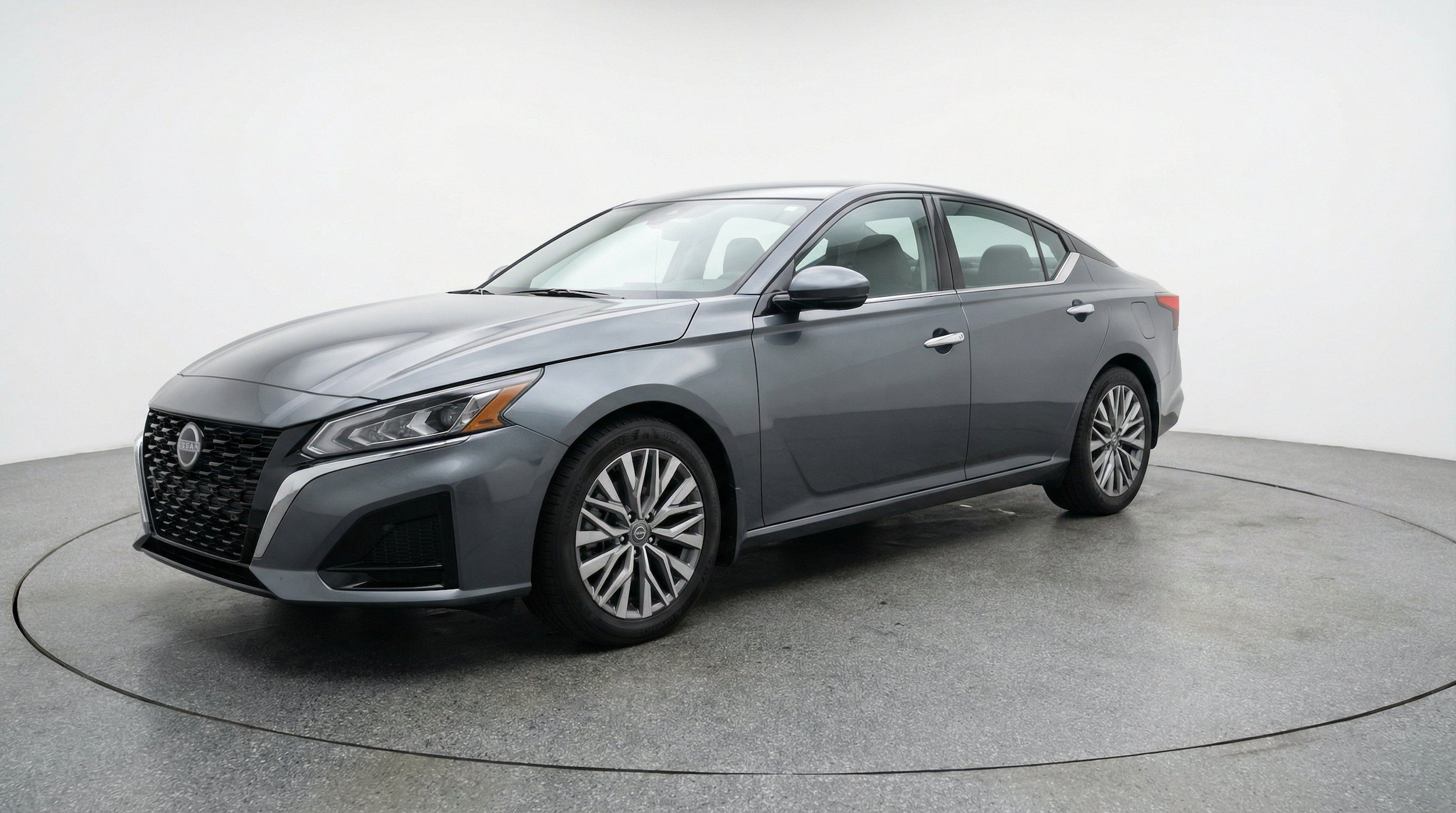 Thumbnail: 2025 Nissan Altima - 3
