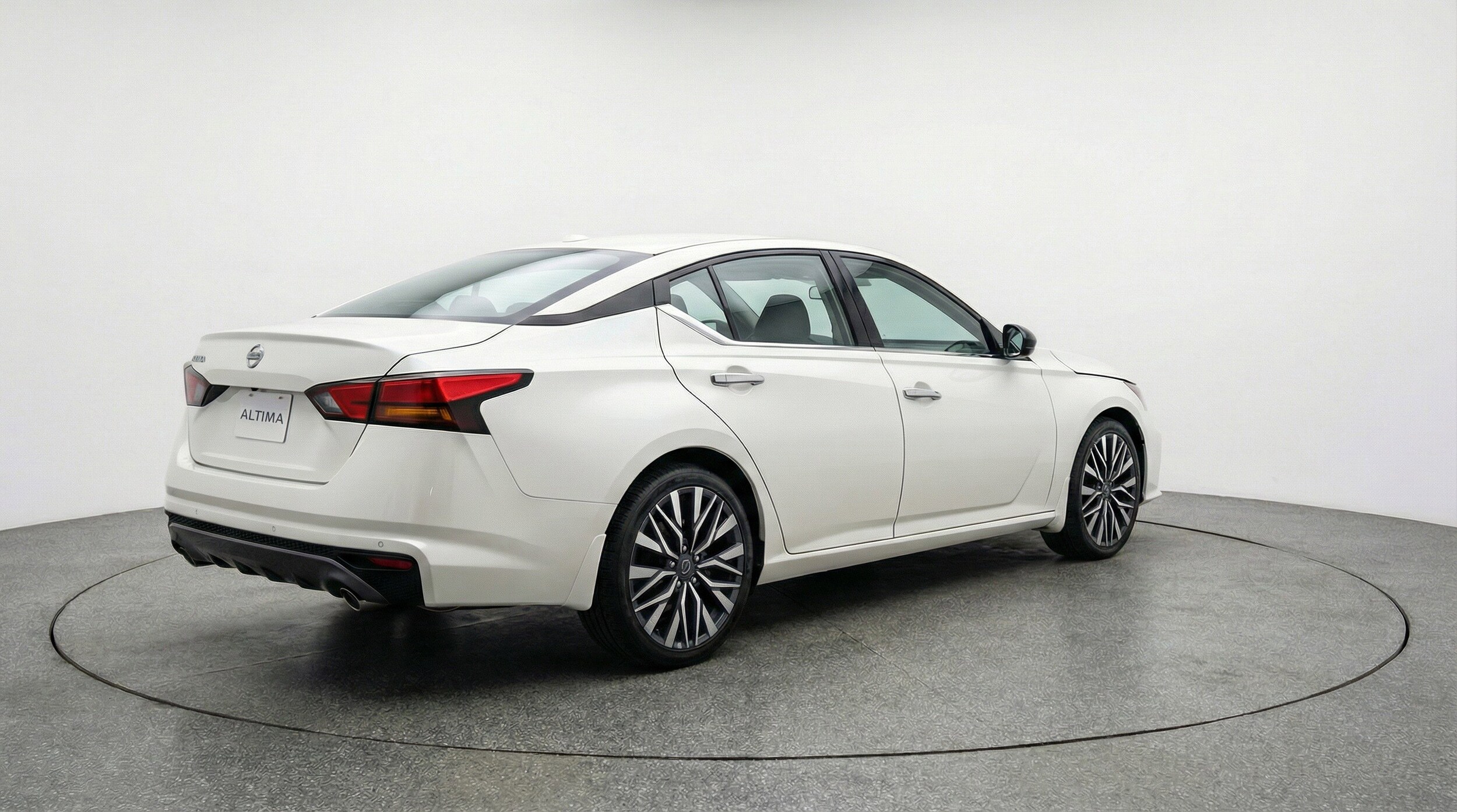 Thumbnail: 2025 Nissan Altima - 9