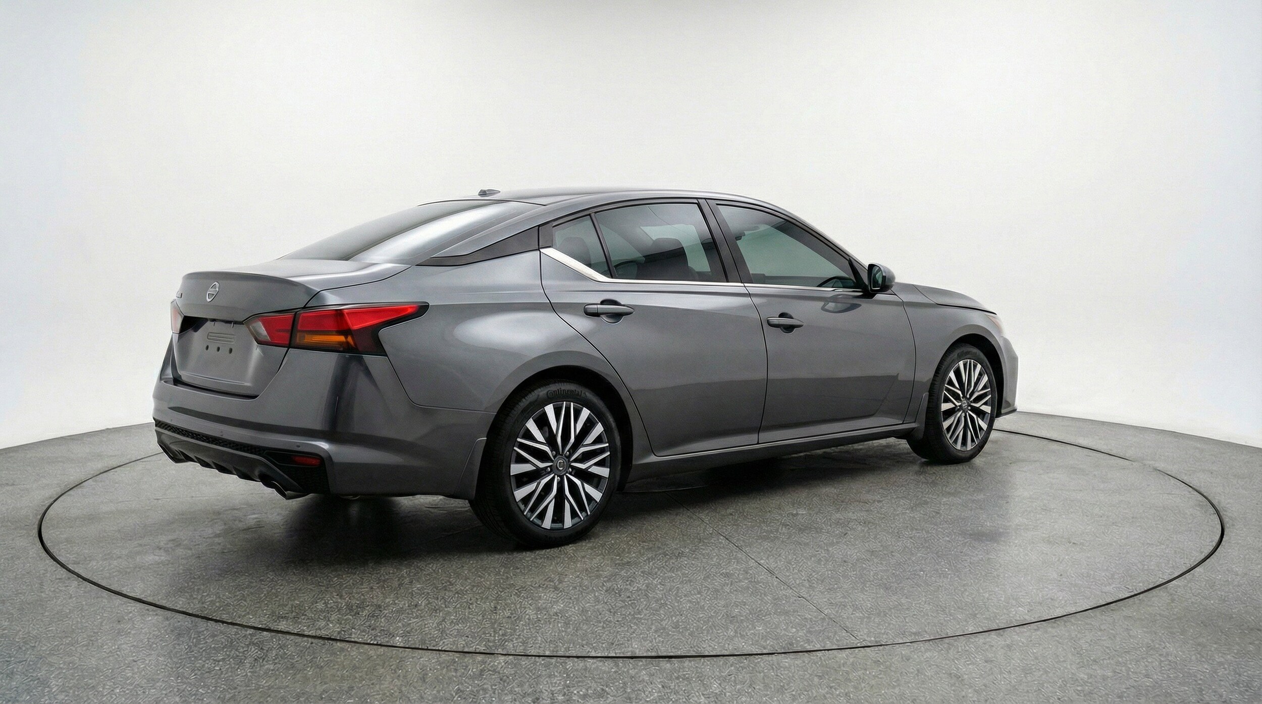 Thumbnail: 2025 Nissan Altima - 9