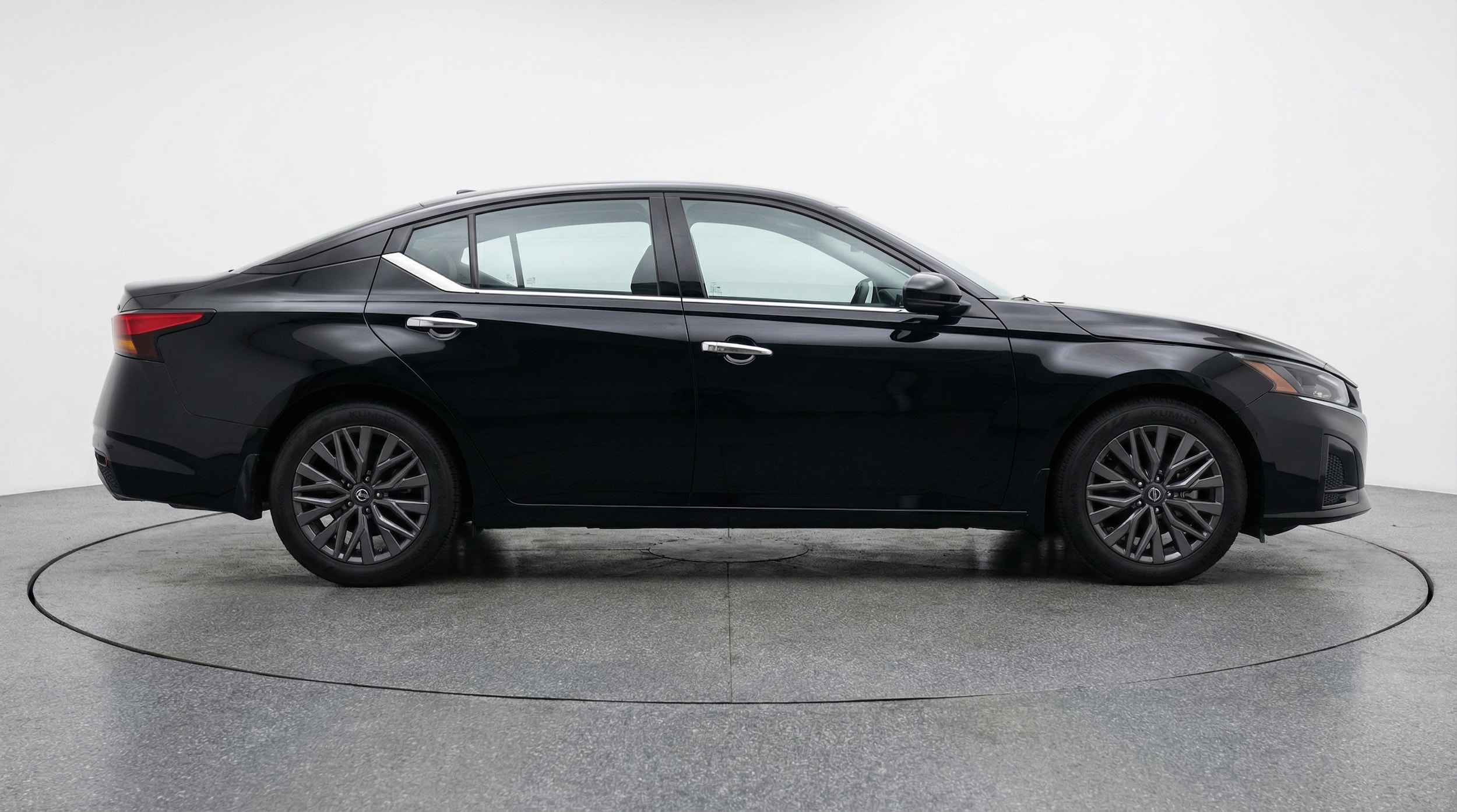 Thumbnail: 2025 Nissan Altima - 8