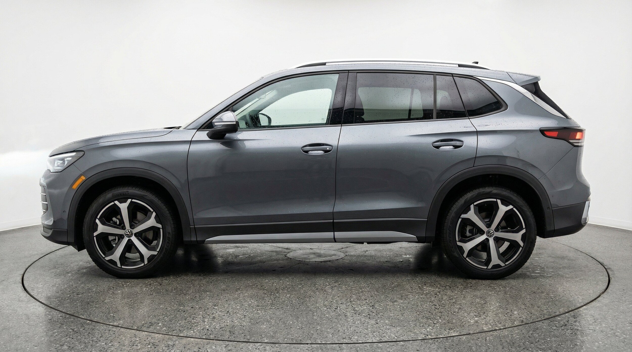 Thumbnail: 2026 Volkswagen Tiguan - 5