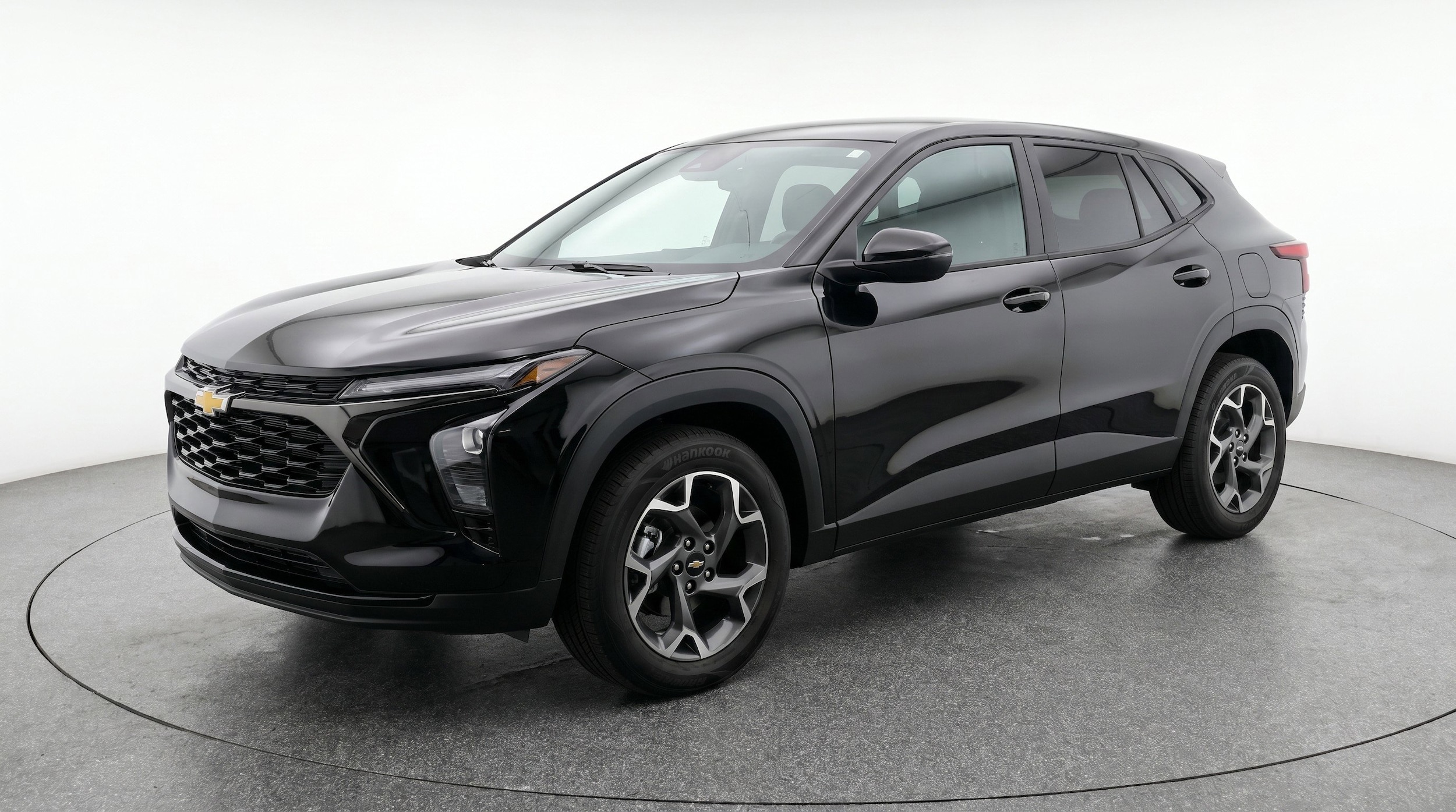 Thumbnail: 2025 Chevrolet Trax - 3