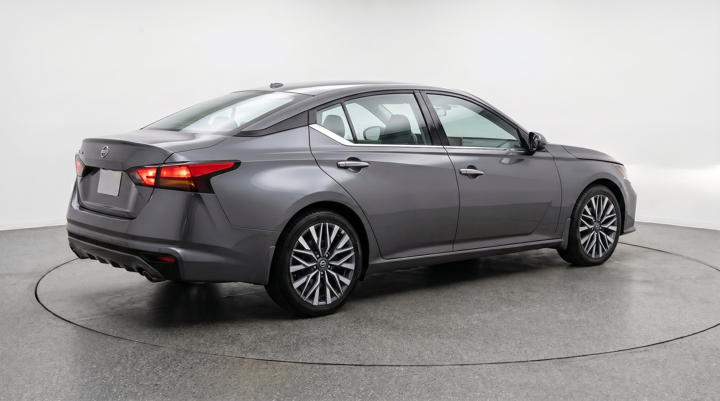 Thumbnail: 2025 Nissan Altima - 9