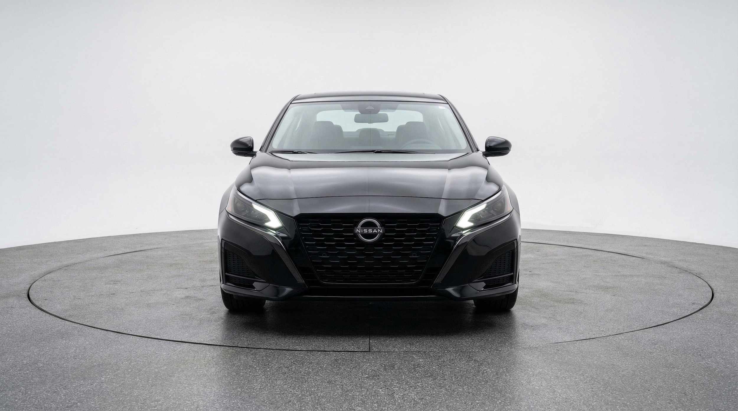 Thumbnail: 2025 Nissan Altima - 2